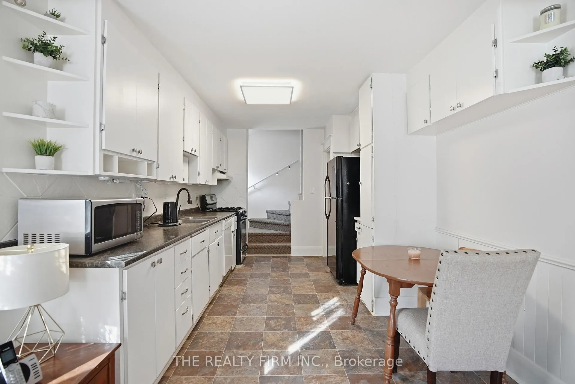 Photo 9 of 151 Brisbin Street, London, East M — HOMEH