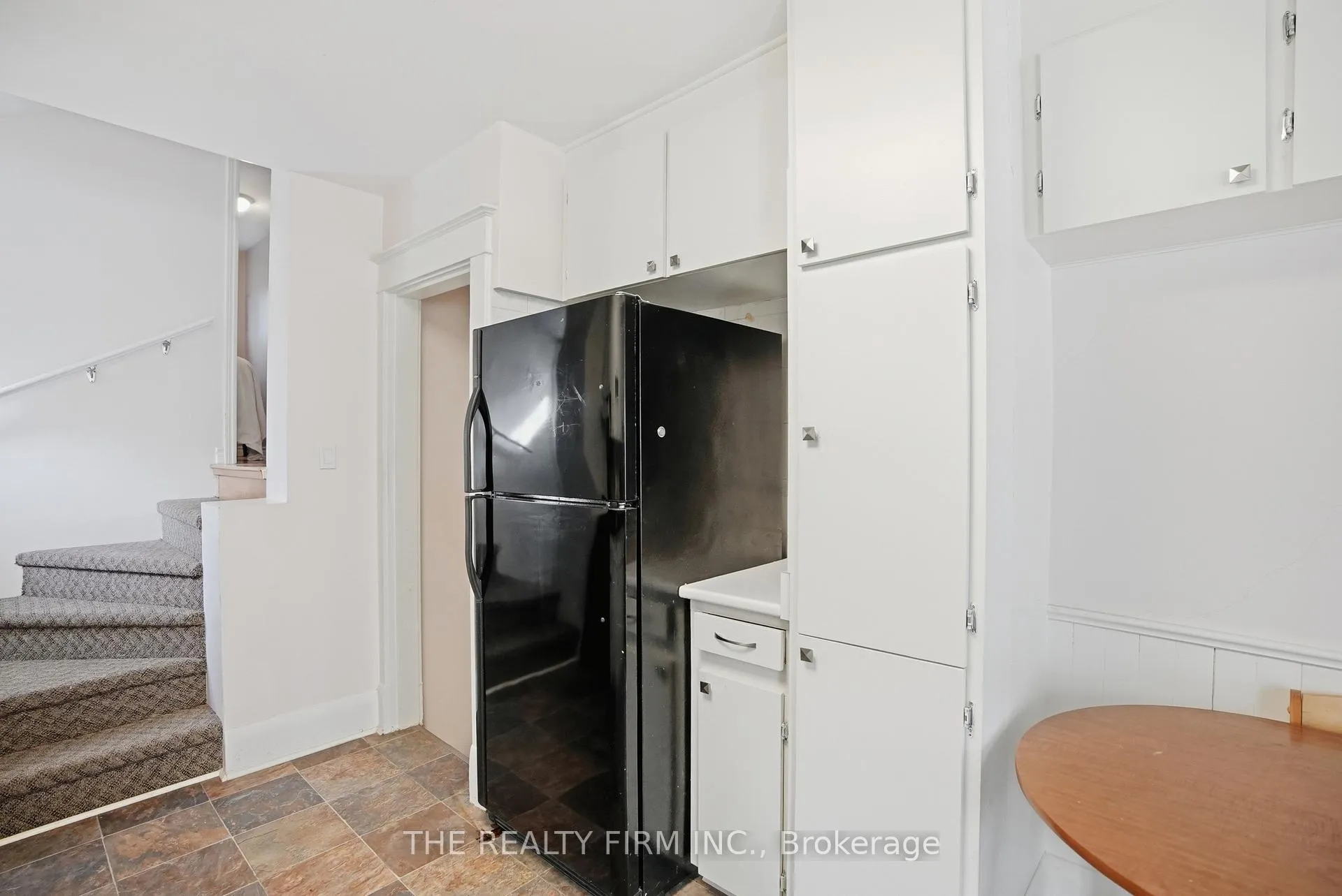 Photo 12 of 151 Brisbin Street, London, East M — HOMEH