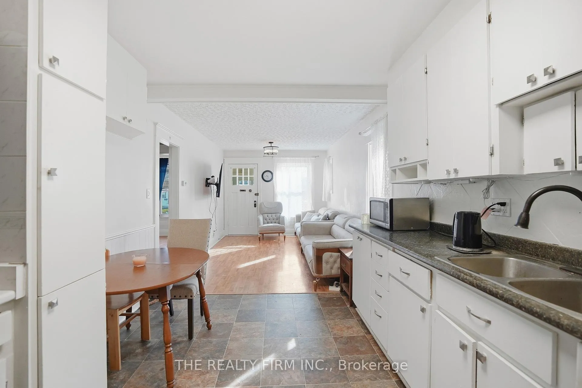 Photo 13 of 151 Brisbin Street, London, East M — HOMEH