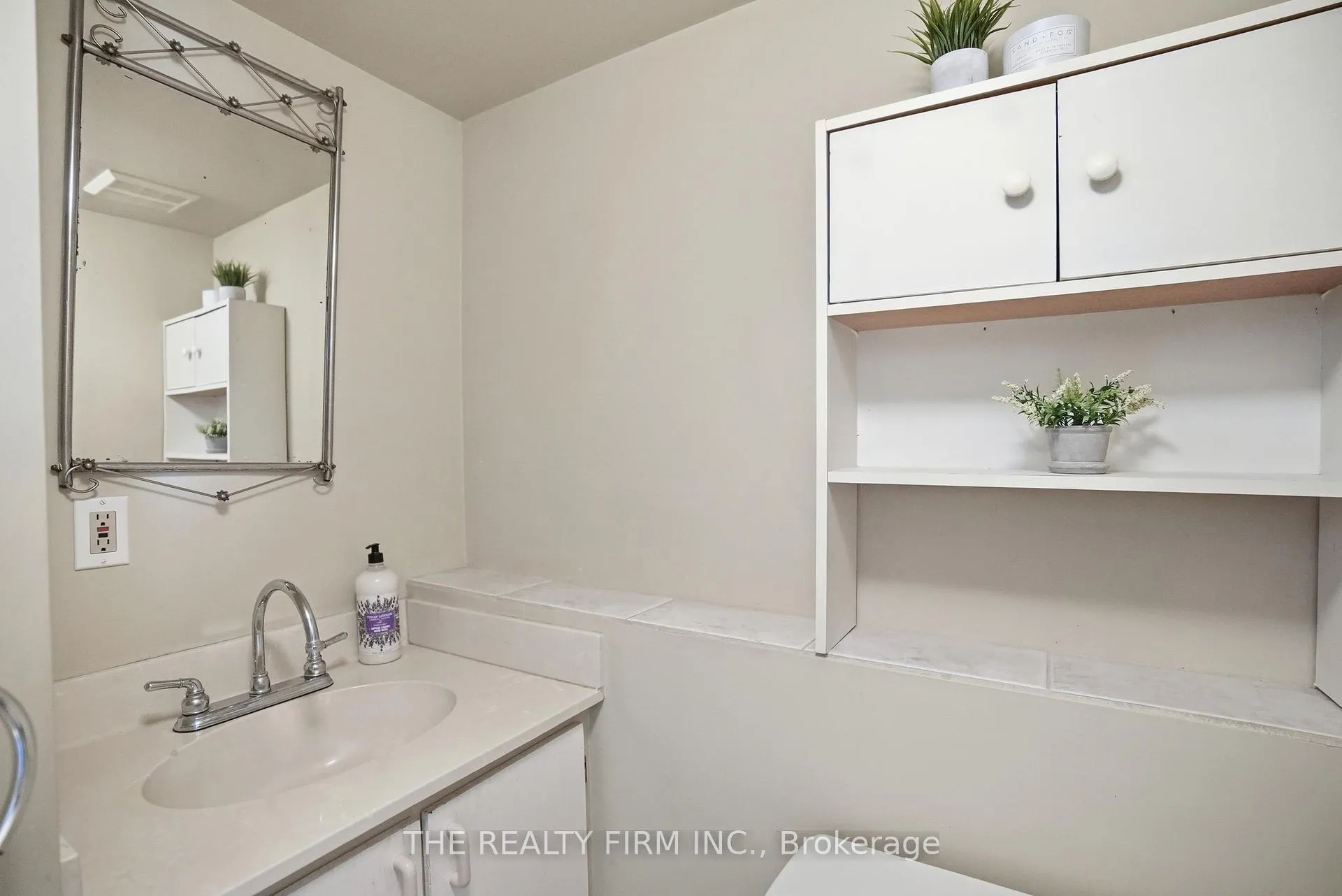 Photo 28 of 151 Brisbin Street, London, East M — HOMEH