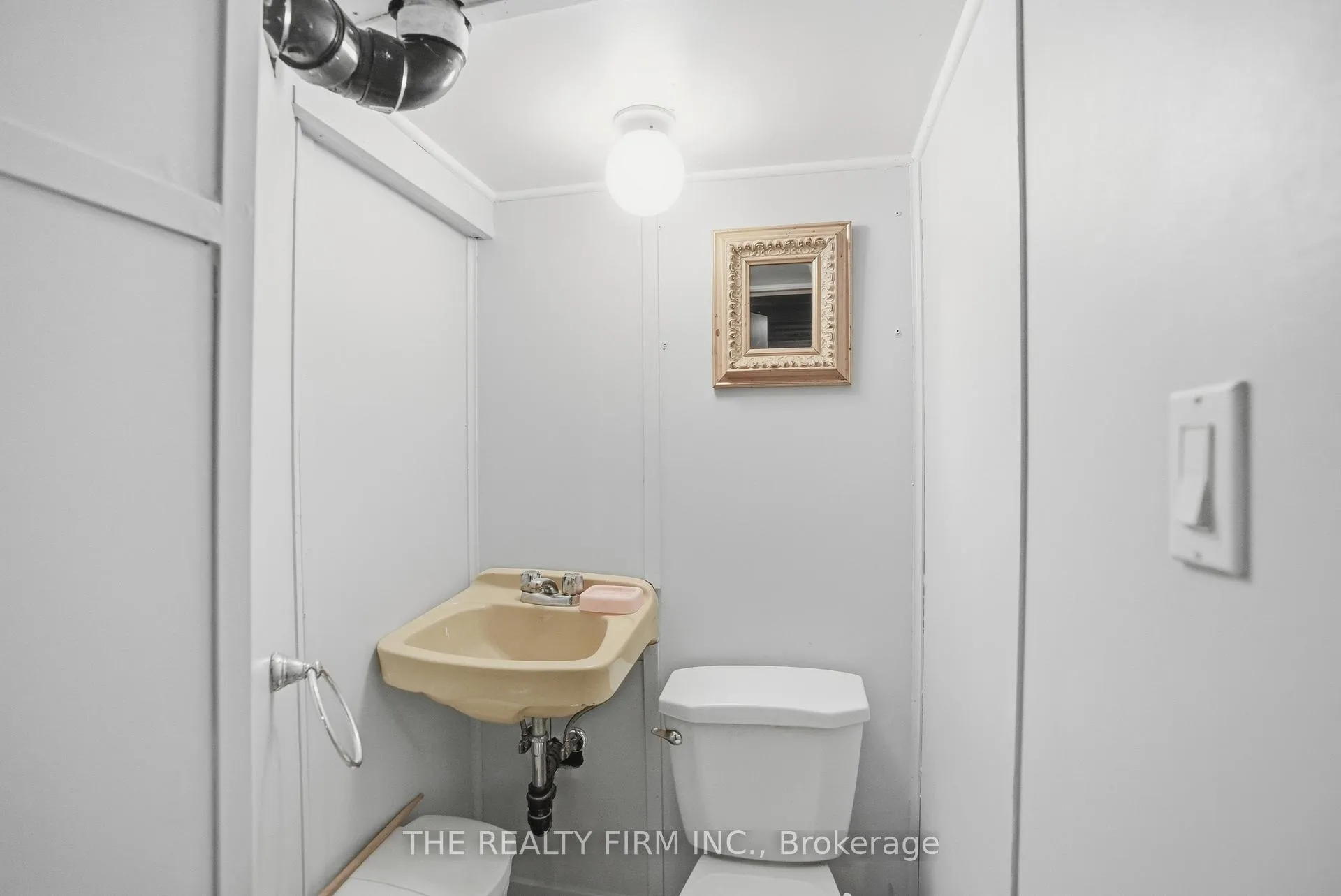 Photo 34 of 151 Brisbin Street, London, East M — HOMEH
