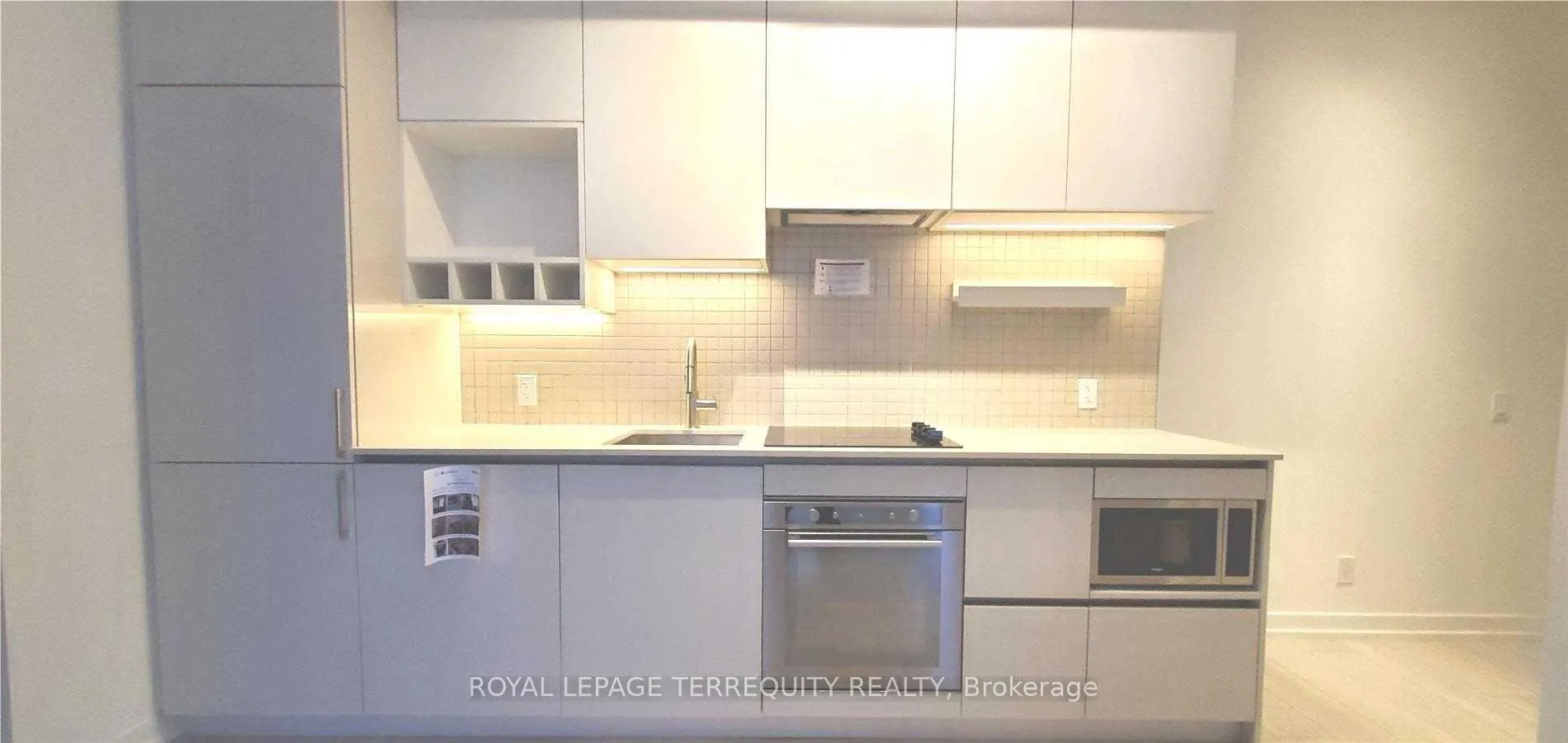 Photo 5 of Unit 1112, 5 Buttermill Avenue, Vaughan, Vaughan Corporate Centre — HOMEH