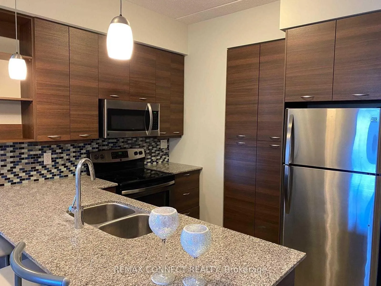 Photo 7 of Unit 1010, 318 Spruce Street, Waterloo, Beechwood/University — HOMEH