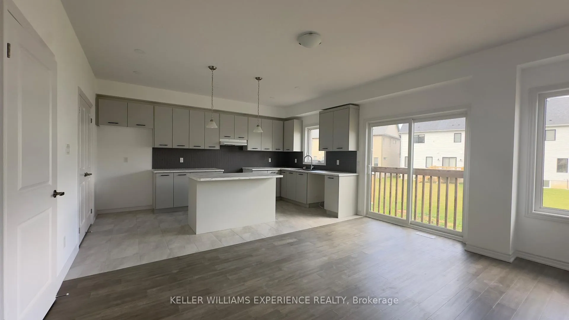 Photo 8 of 113 Delphi Court, Blue Mountains — HOMEH