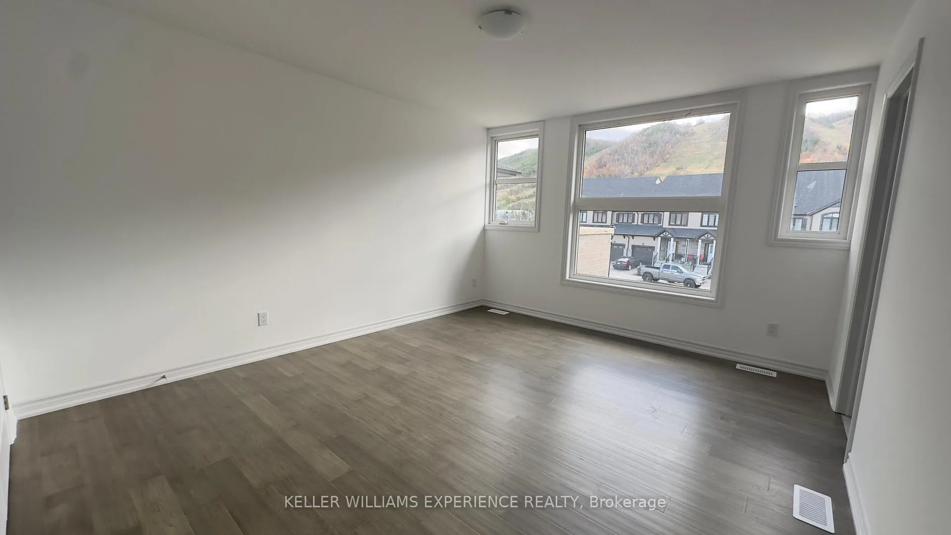 Photo 17 of 113 Delphi Court, Blue Mountains — HOMEH