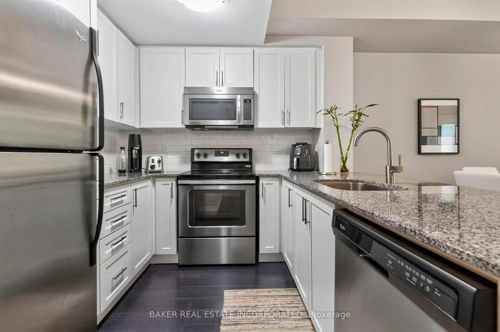 Photo 4 of Unit 31, 120 Twenty Fourth Street, Etobicoke, Long Branch — HOMEH