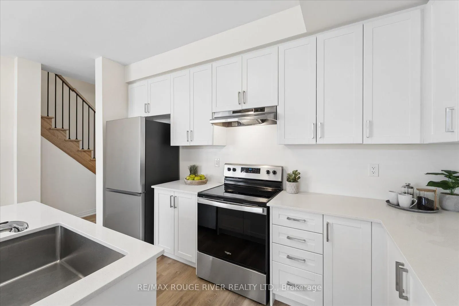 Photo 15 of 6 Esquire Way, Whitby, Taunton North — HOMEH