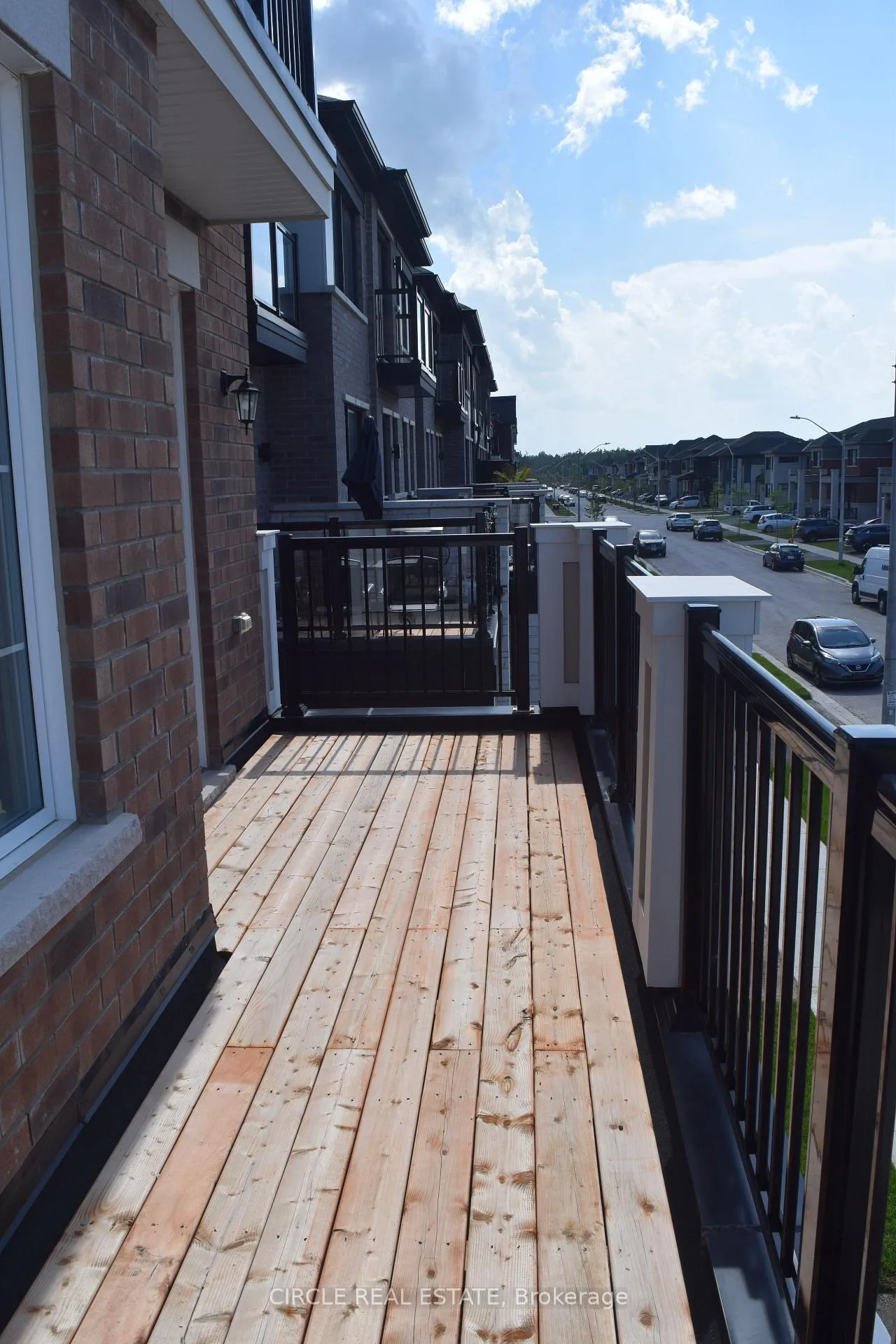 Photo 2 of 116 Ennerdale Street, Barrie, Rural Barrie Southwest — HOMEH