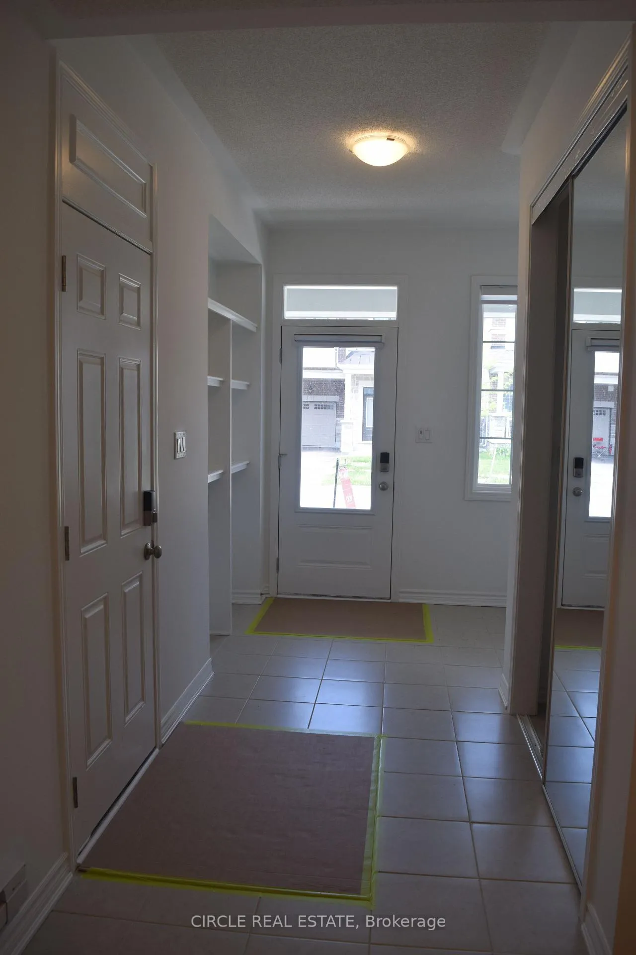 Photo 4 of 116 Ennerdale Street, Barrie, Rural Barrie Southwest — HOMEH