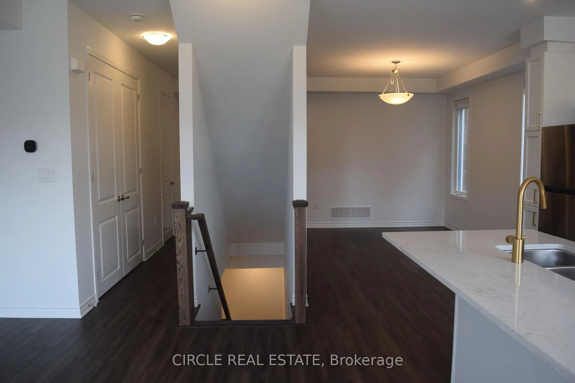 Photo 7 of 116 Ennerdale Street, Barrie, Rural Barrie Southwest — HOMEH