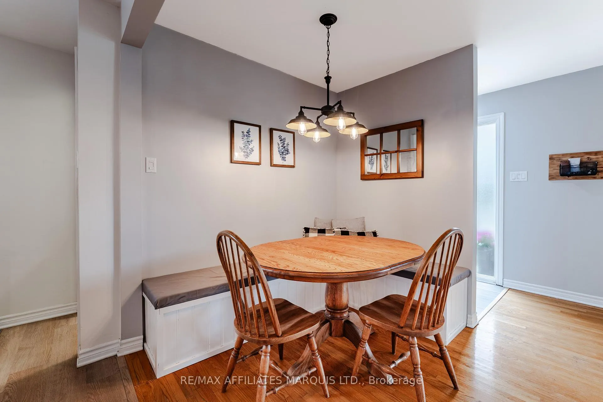 Photo 11 of 426 Bellevue Crescent, Cornwall, Cornwall — HOMEH