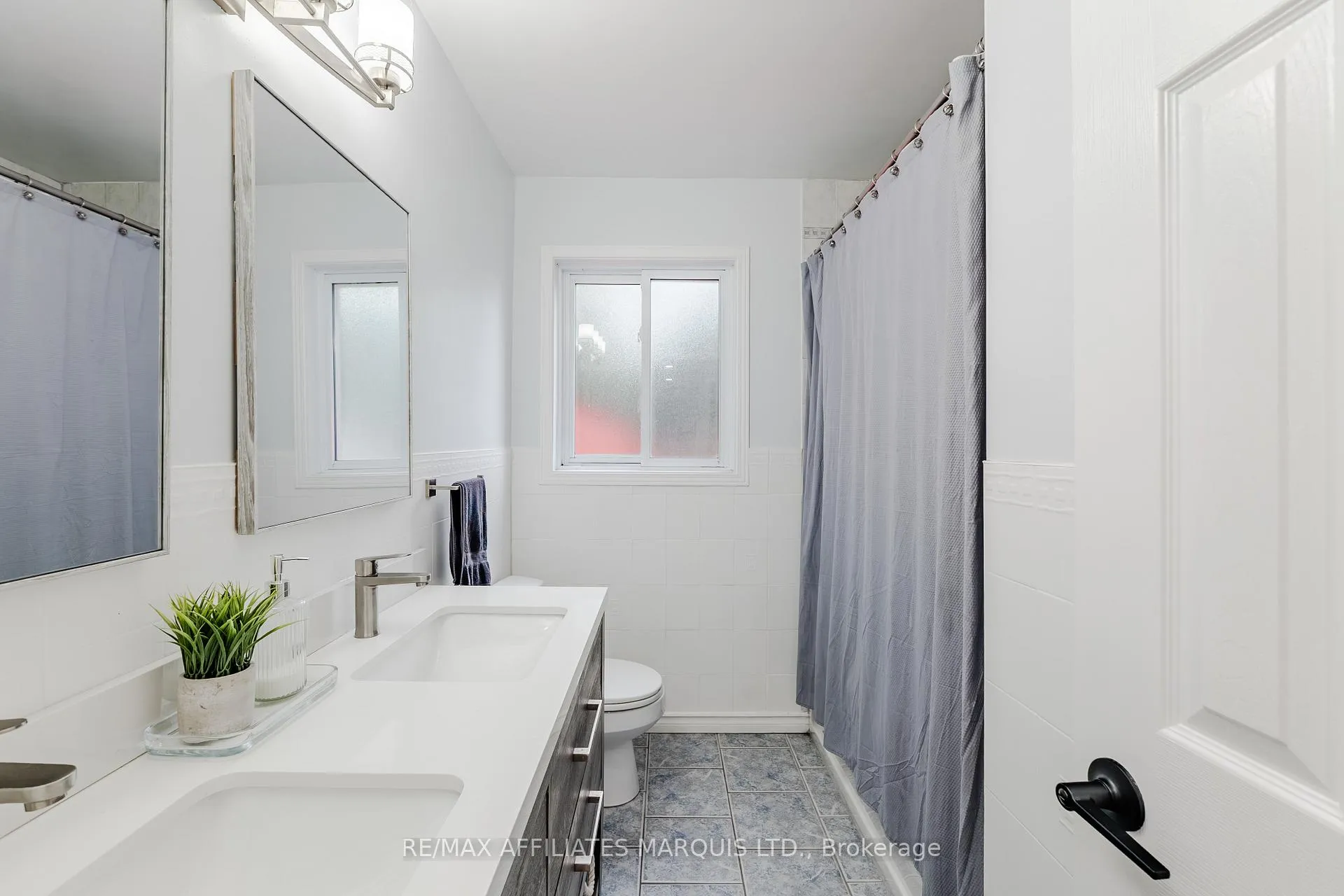 Photo 23 of 426 Bellevue Crescent, Cornwall, Cornwall — HOMEH