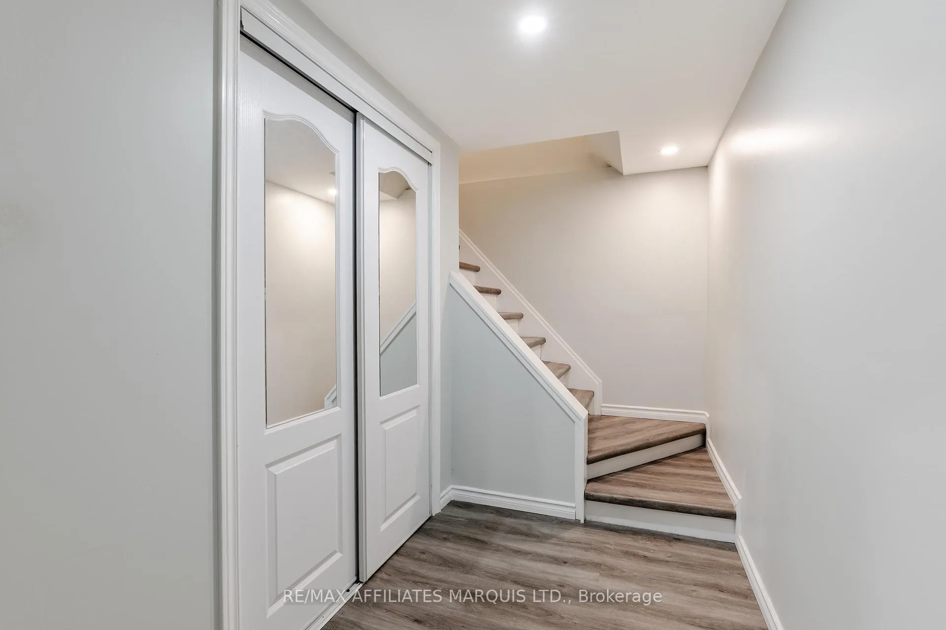 Photo 26 of 426 Bellevue Crescent, Cornwall, Cornwall — HOMEH