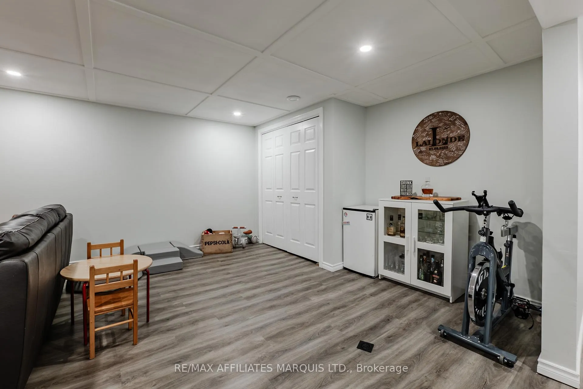 Photo 32 of 426 Bellevue Crescent, Cornwall, Cornwall — HOMEH