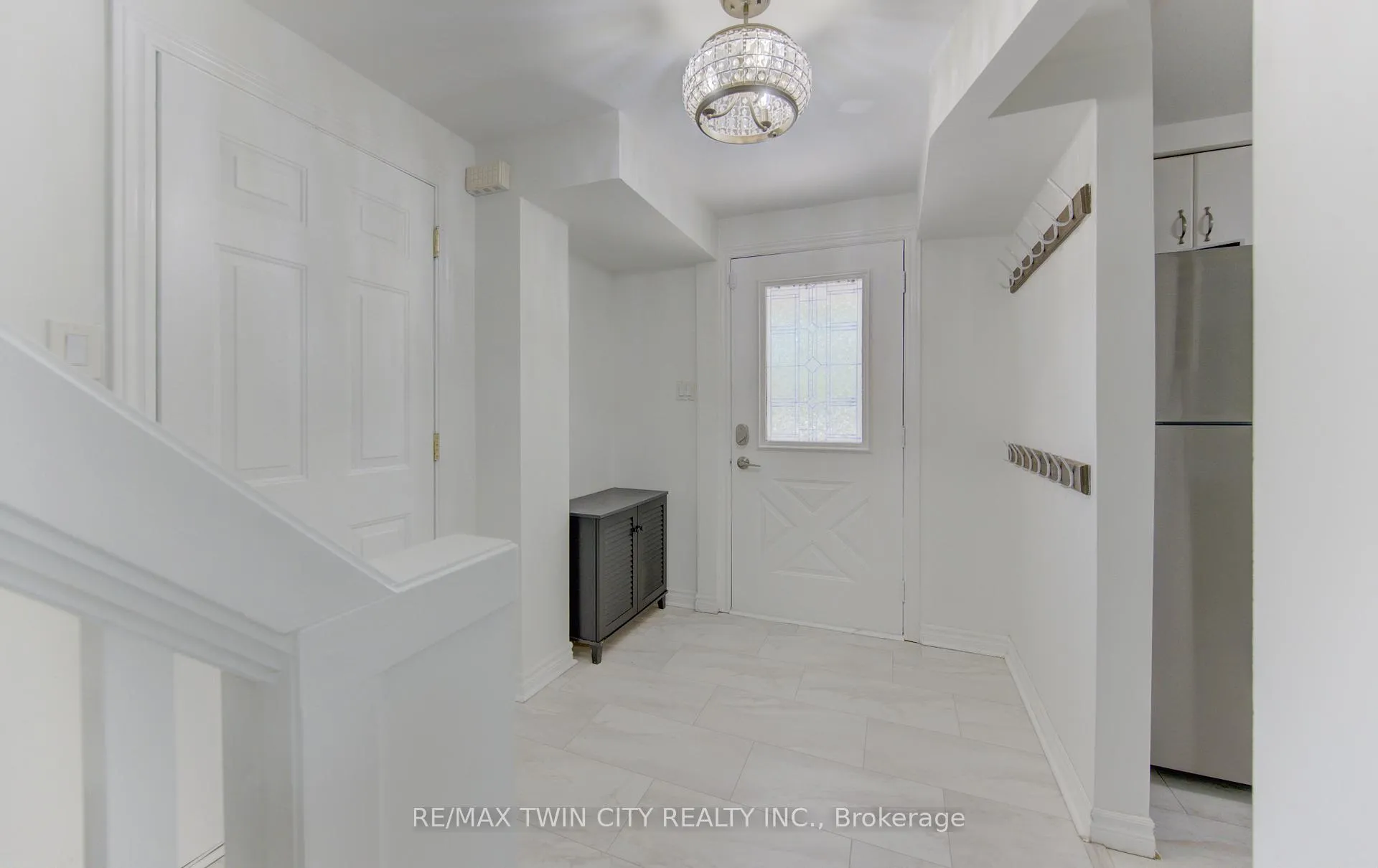 Photo 5 of 32 Enfield Drive, Cambridge, Christopher-Champlain — HOMEH