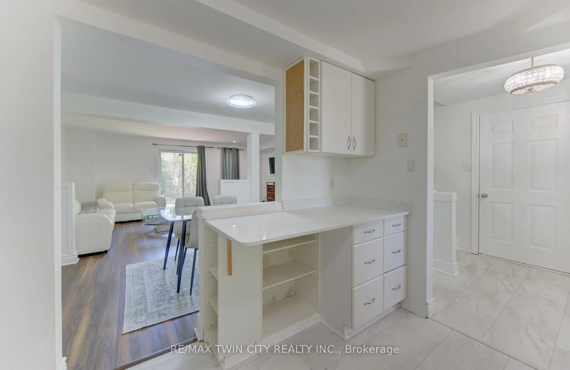 Photo 9 of 32 Enfield Drive, Cambridge, Christopher-Champlain — HOMEH