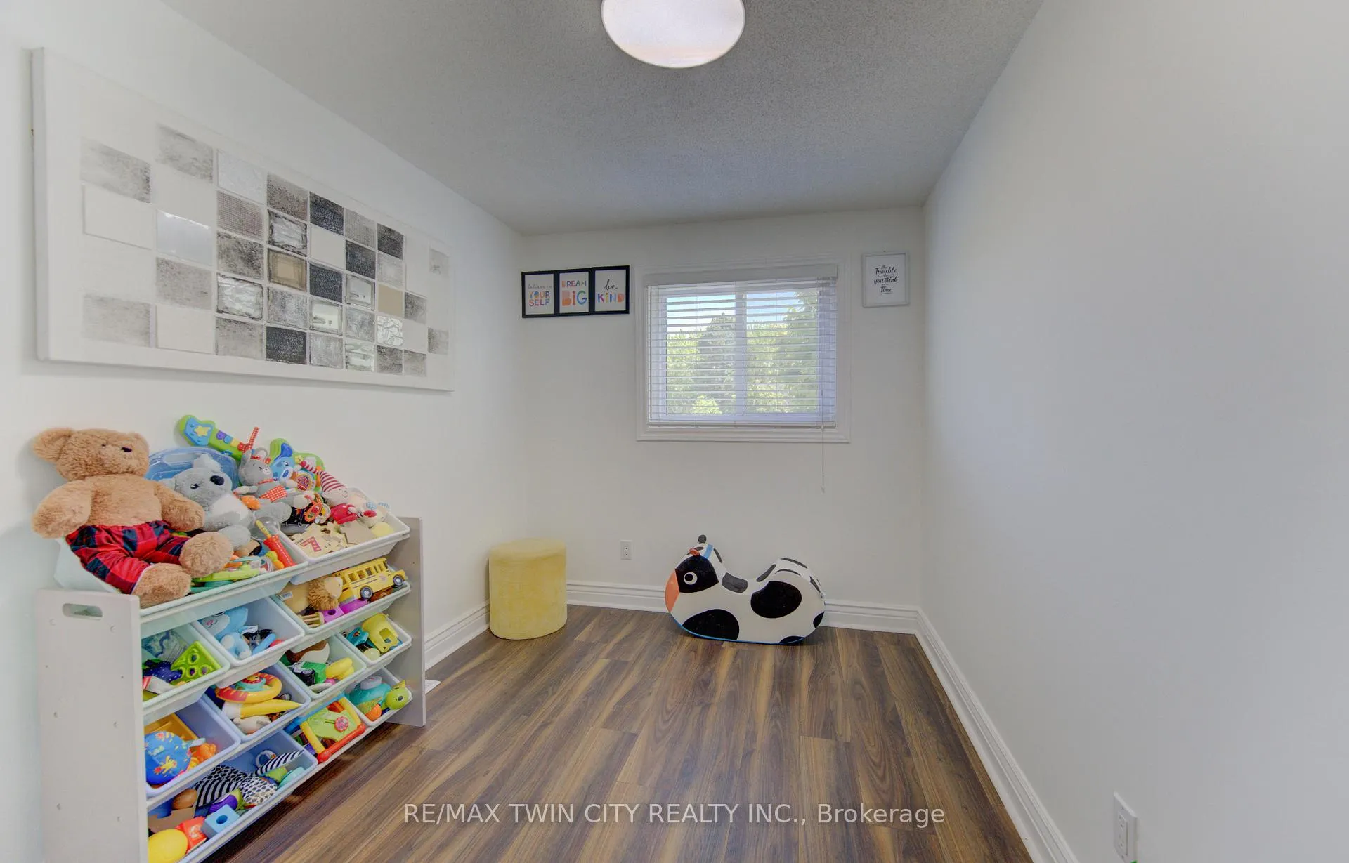 Photo 20 of 32 Enfield Drive, Cambridge, Christopher-Champlain — HOMEH