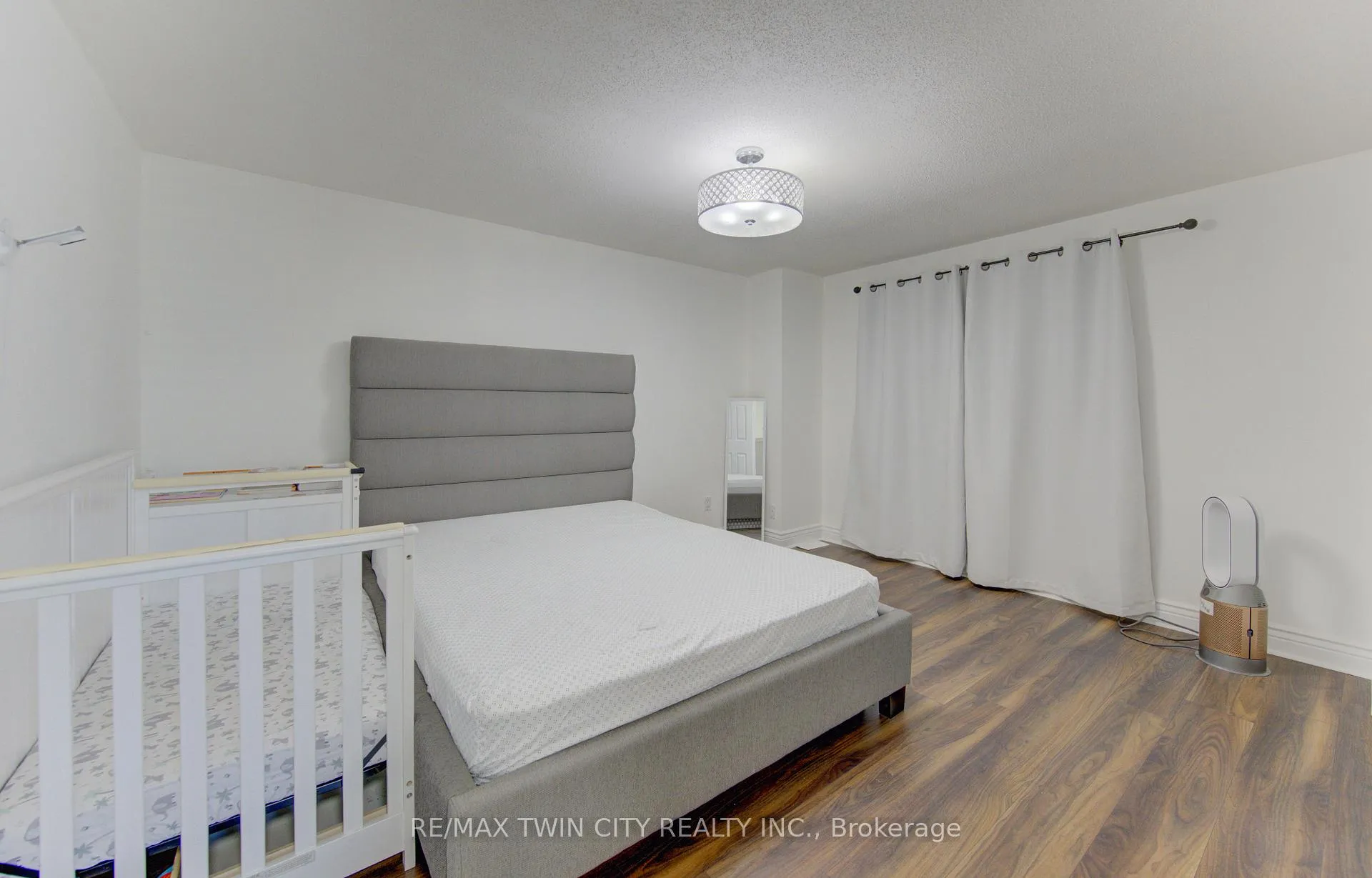 Photo 22 of 32 Enfield Drive, Cambridge, Christopher-Champlain — HOMEH