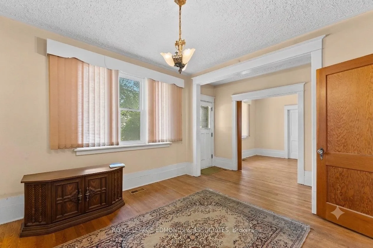 Photo 9 of 605 Perth Street, Pembroke, Pembroke — HOMEH