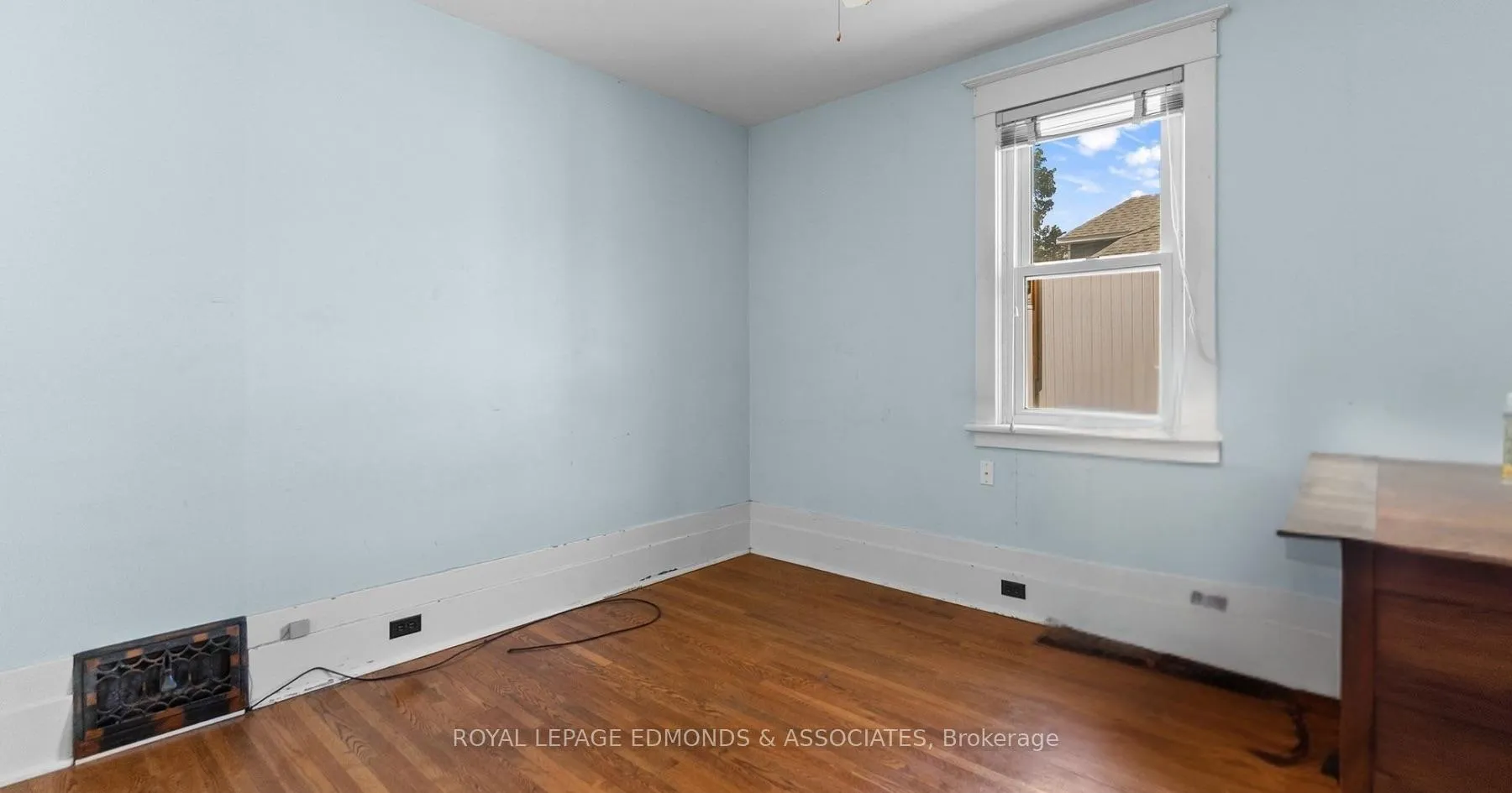 Photo 13 of 605 Perth Street, Pembroke, Pembroke — HOMEH