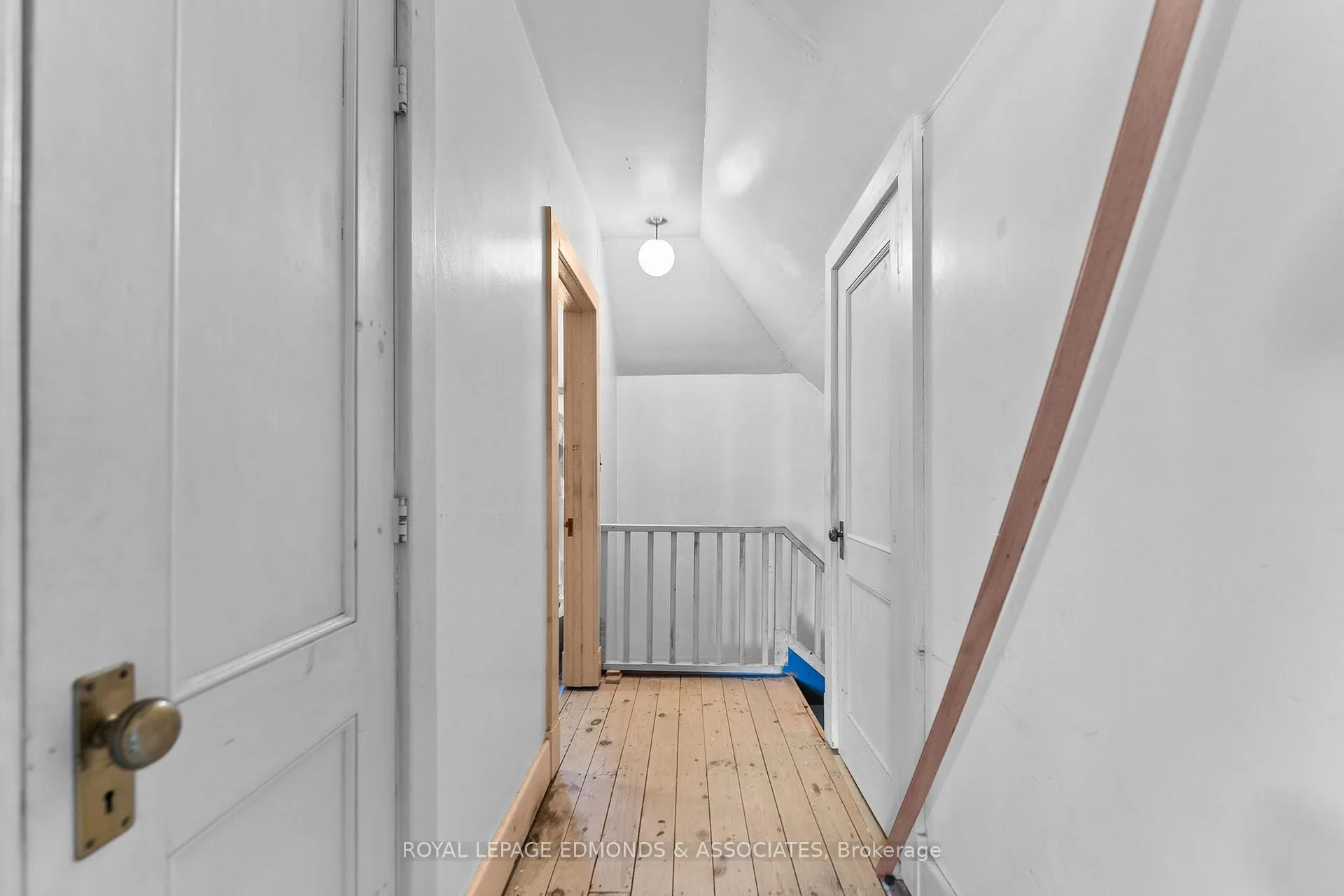 Photo 15 of 605 Perth Street, Pembroke, Pembroke — HOMEH
