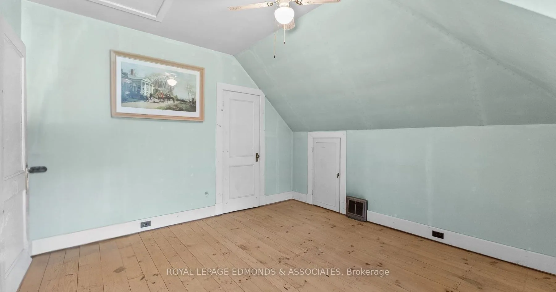 Photo 16 of 605 Perth Street, Pembroke, Pembroke — HOMEH