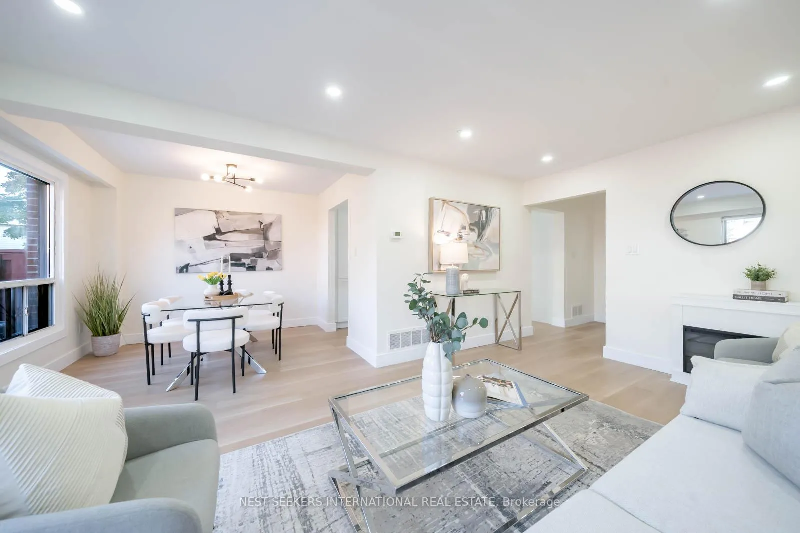 Photo 2 of Unit 23, 3430 Brandon Gate Drive, Mississauga, Malton — HOMEH