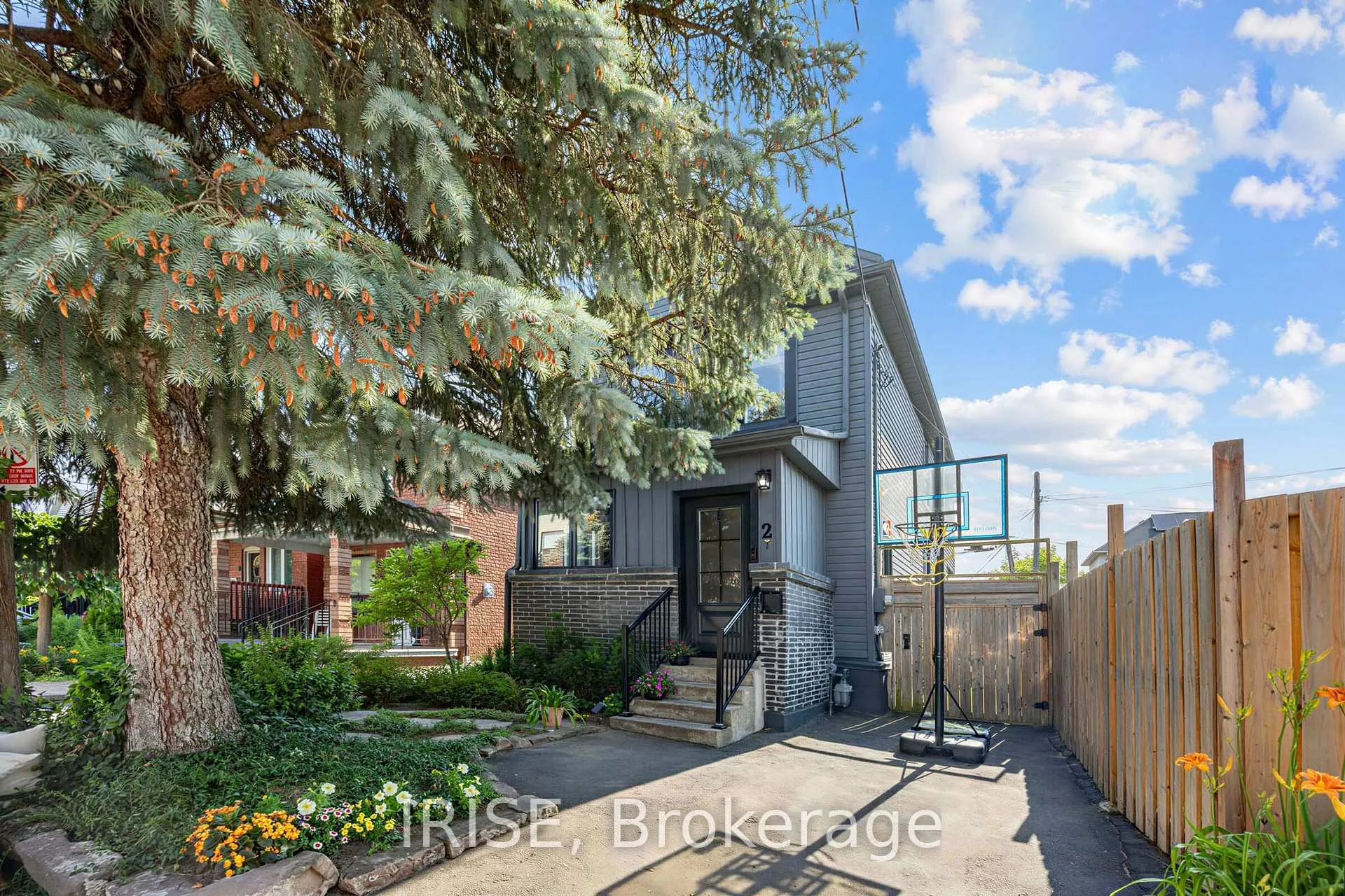 Photo 1 of 2 Beechwood Avenue, Toronto, Rockcliffe-Smythe — HOMEH