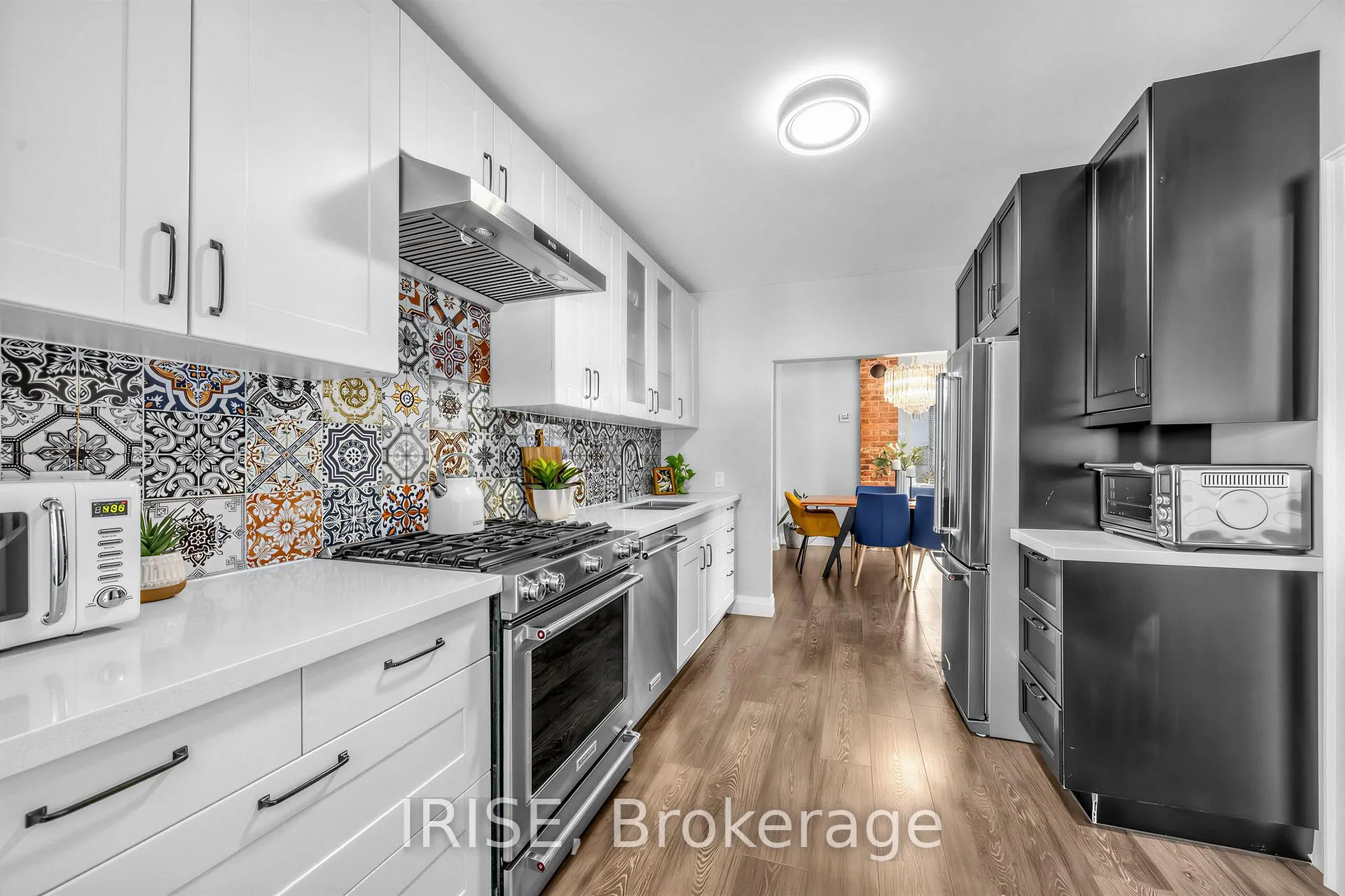 Photo 26 of 2 Beechwood Avenue, Toronto, Rockcliffe-Smythe — HOMEH