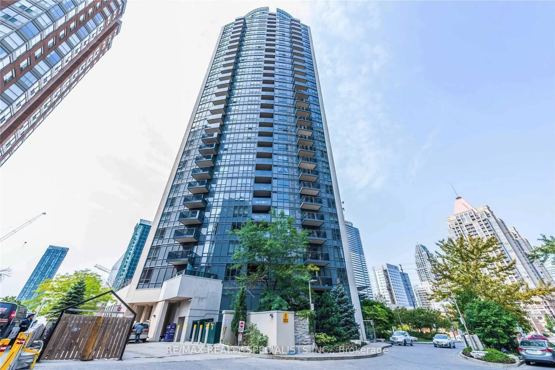 Photo 1 of Unit 3207, 330 Burnhamthorpe Road W, Mississauga, City Centre — HOMEH