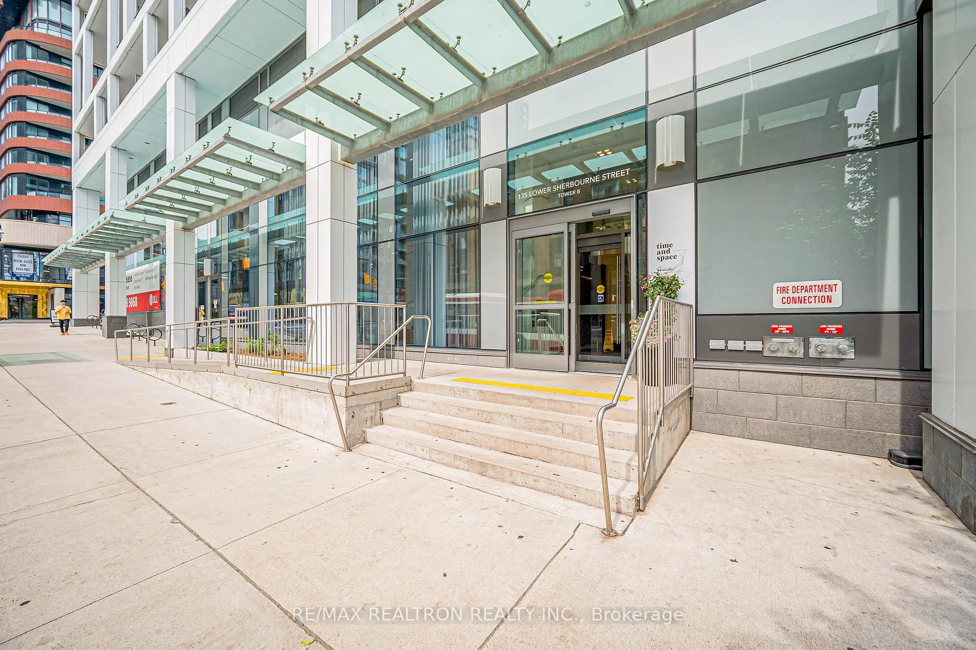 Photo 4 of Unit 1439, 135 Lower Sherbourne Street, Toronto, Waterfront Communities — HOMEH