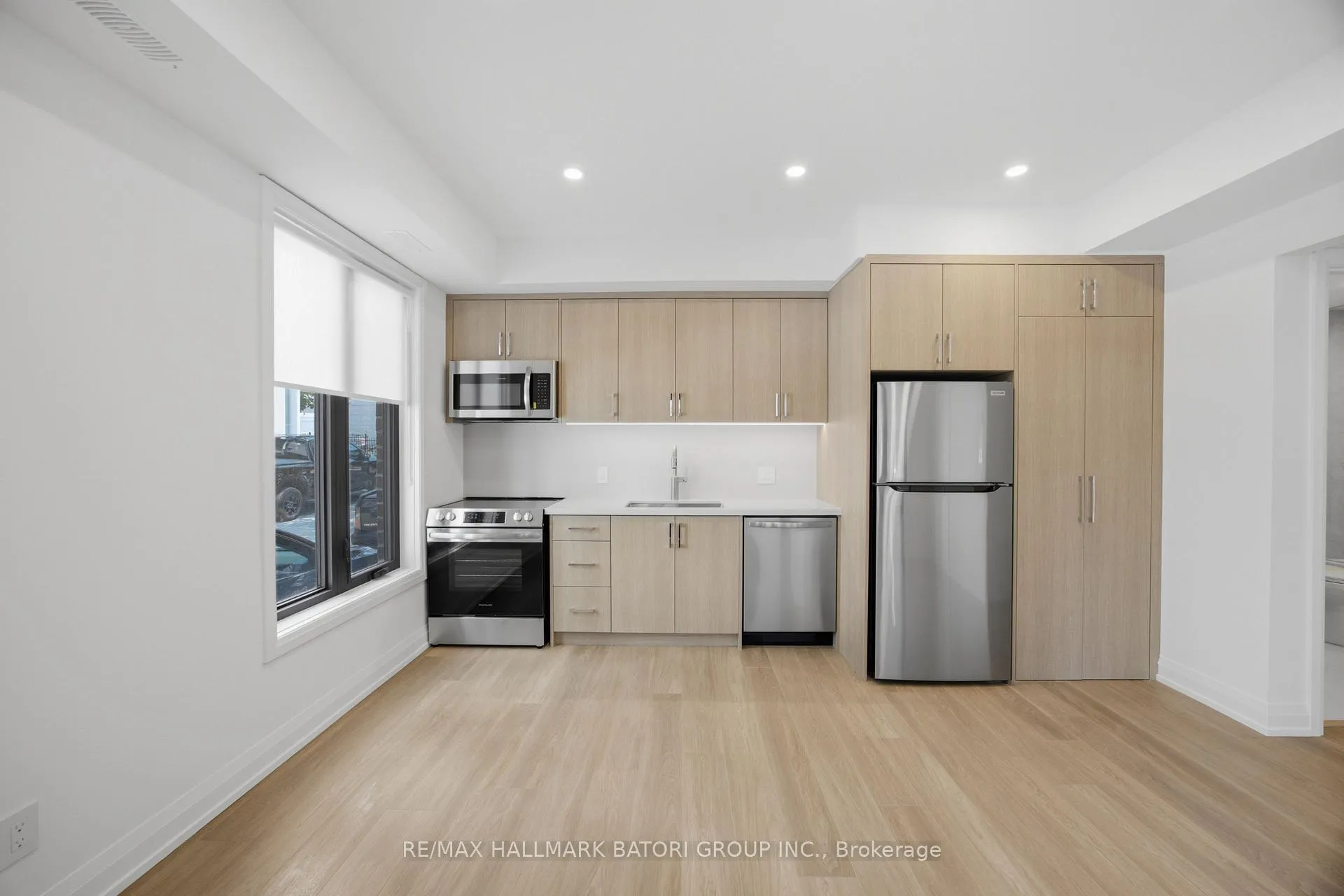 Photo 5 of Unit 4, 56 Camberwell Road, Toronto, Humewood-Cedarvale — HOMEH