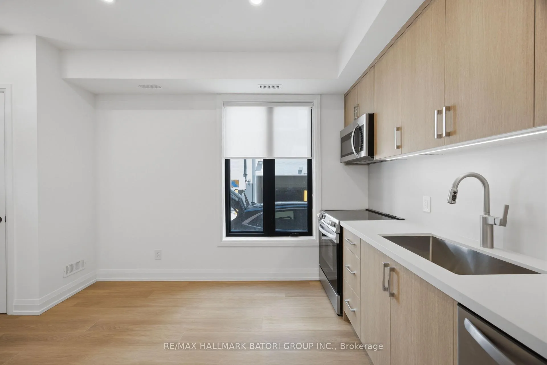 Photo 10 of Unit 4, 56 Camberwell Road, Toronto, Humewood-Cedarvale — HOMEH