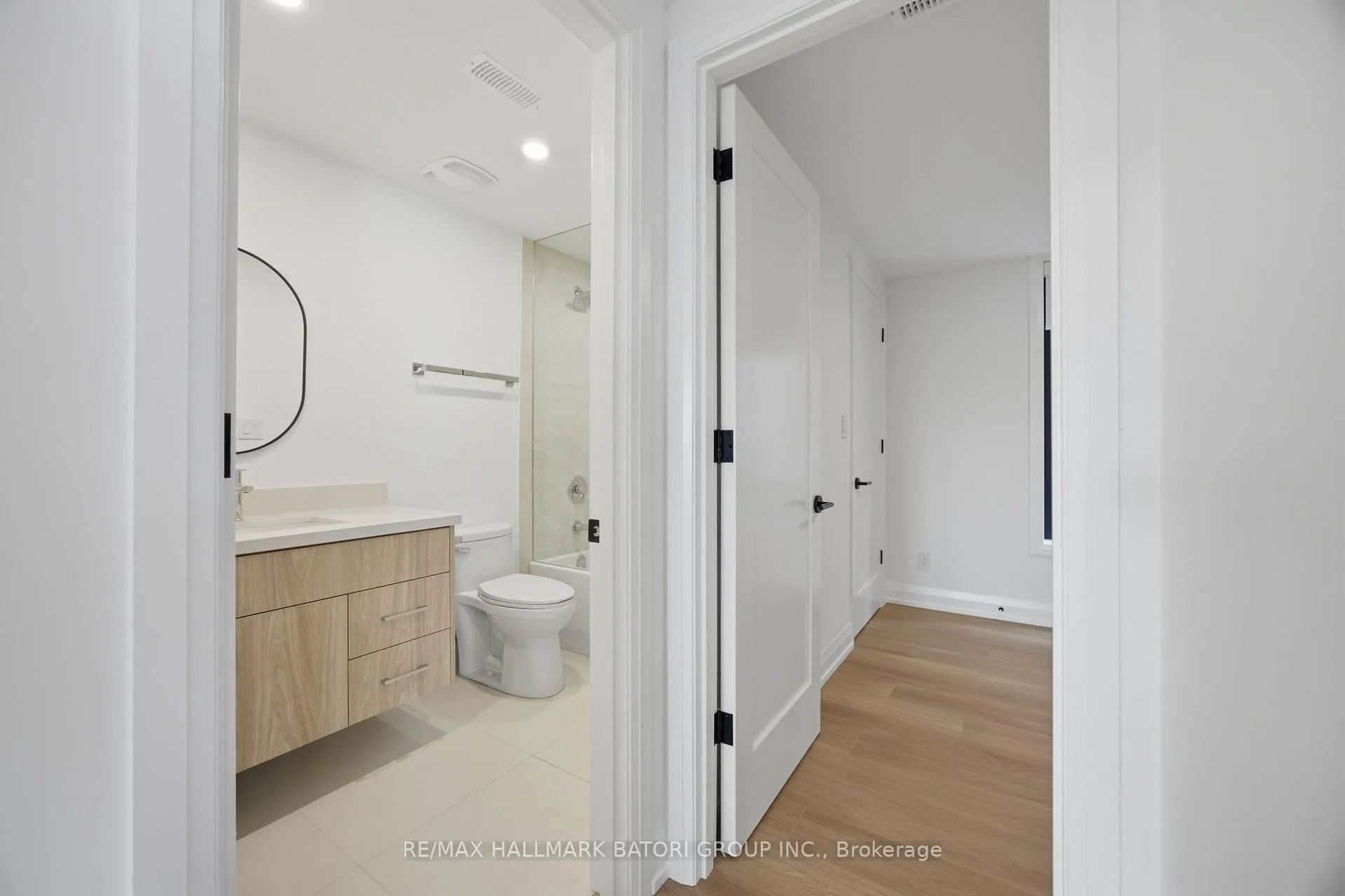Photo 14 of Unit 4, 56 Camberwell Road, Toronto, Humewood-Cedarvale — HOMEH