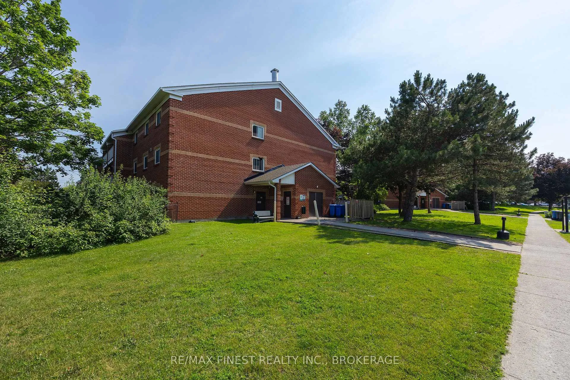 Photo 2 of Unit 206, 573 Armstrong Road, Kingston, East Gardiners Rd — HOMEH