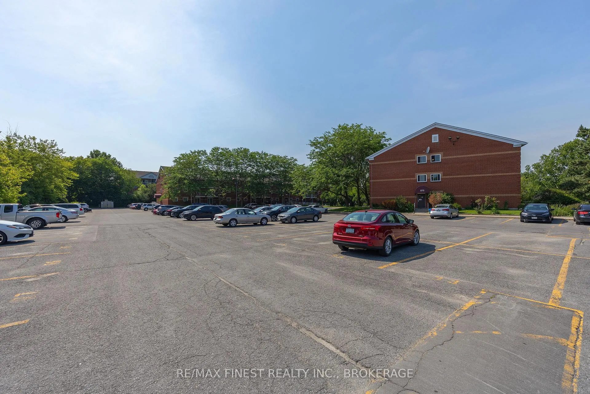 Photo 3 of Unit 206, 573 Armstrong Road, Kingston, East Gardiners Rd — HOMEH