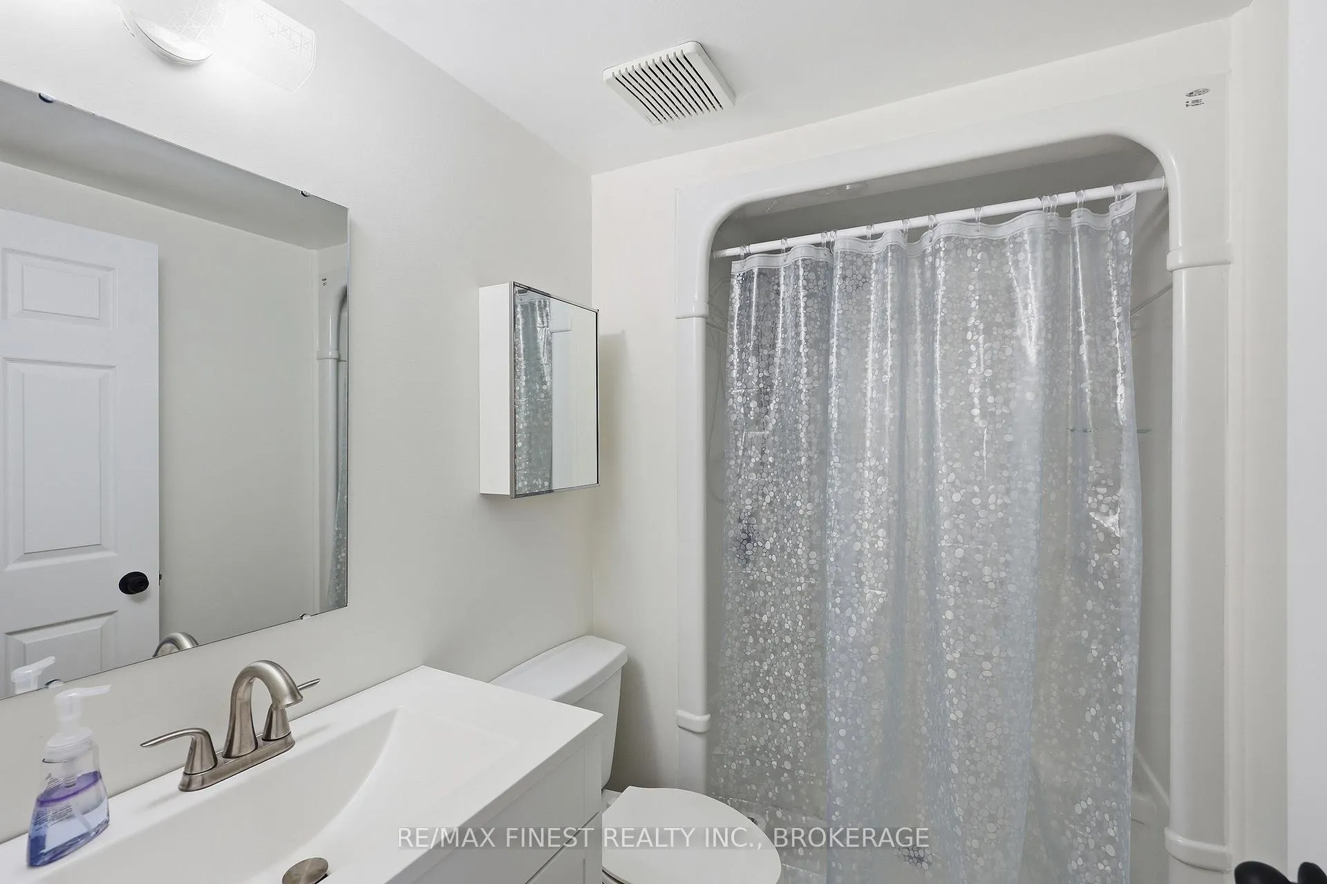 Photo 25 of Unit 206, 573 Armstrong Road, Kingston, East Gardiners Rd — HOMEH