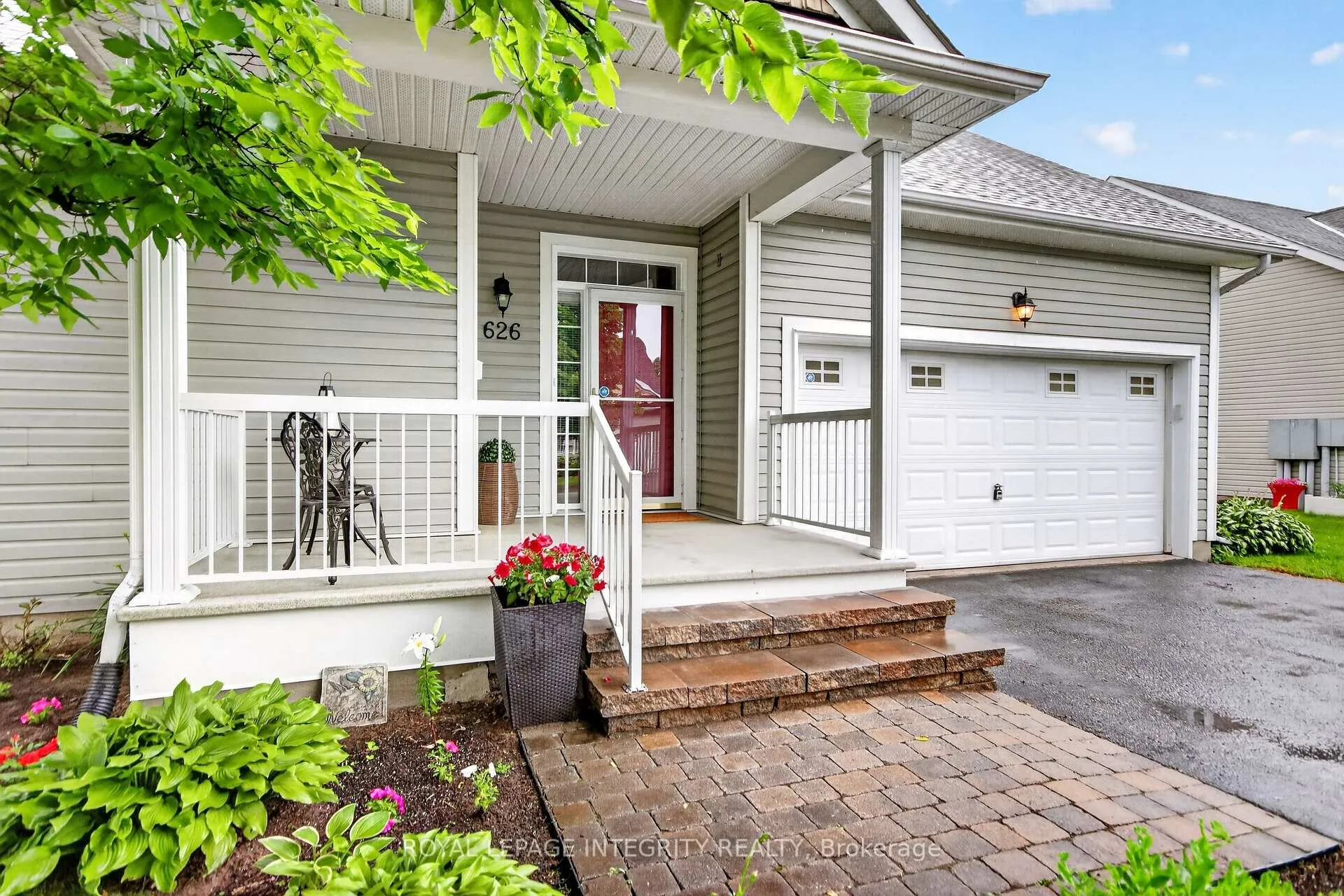 Photo 3 of 626 Country Trail Private, Ottawa, Carlsbad Springs — HOMEH