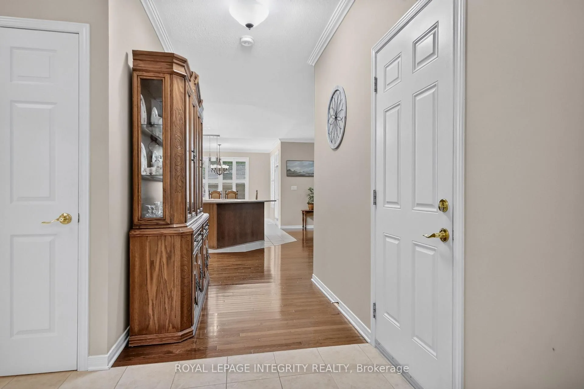 Photo 9 of 626 Country Trail Private, Ottawa, Carlsbad Springs — HOMEH