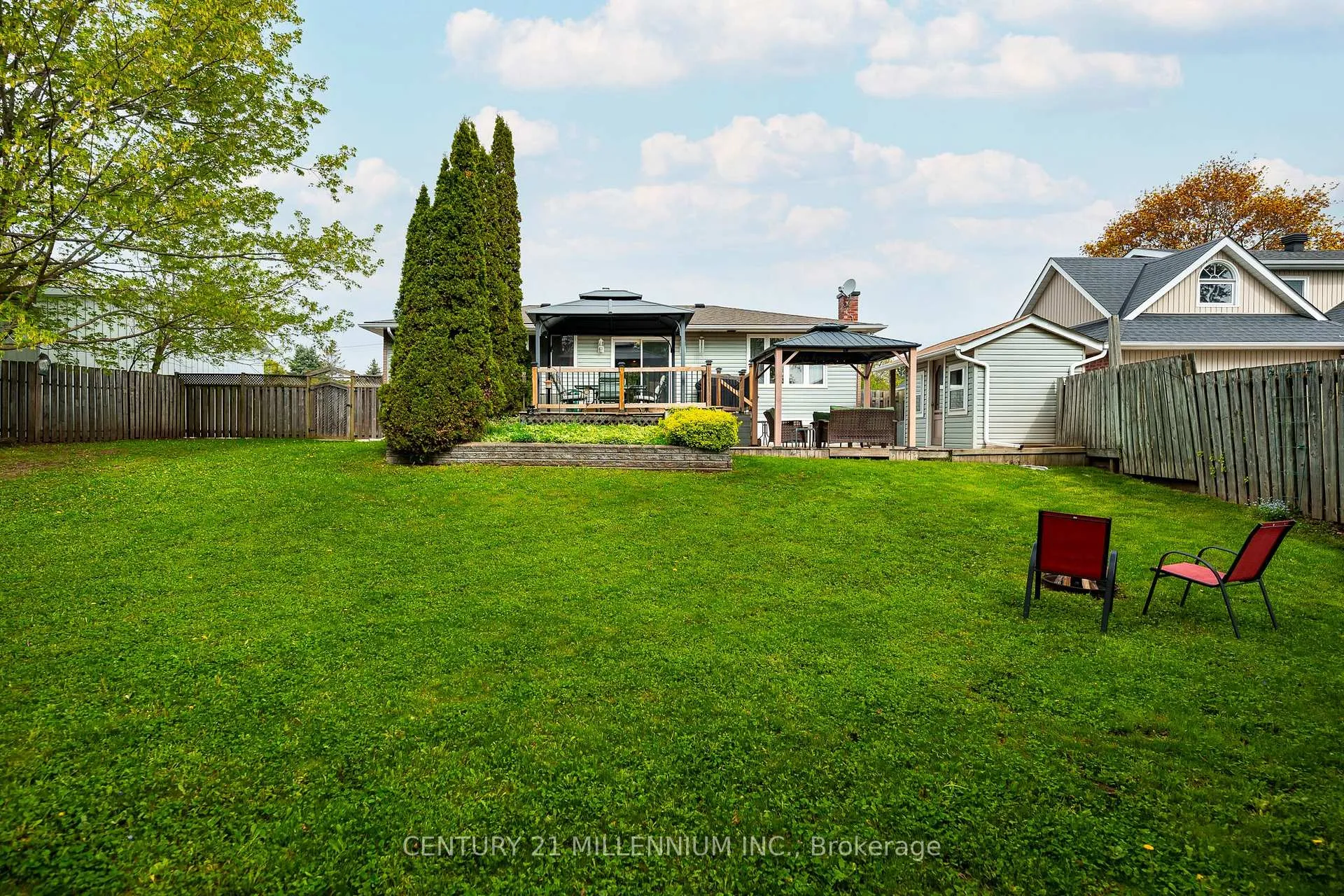 Photo 11 of 13 Ellen Crescent, Erin, Rural Erin — HOMEH