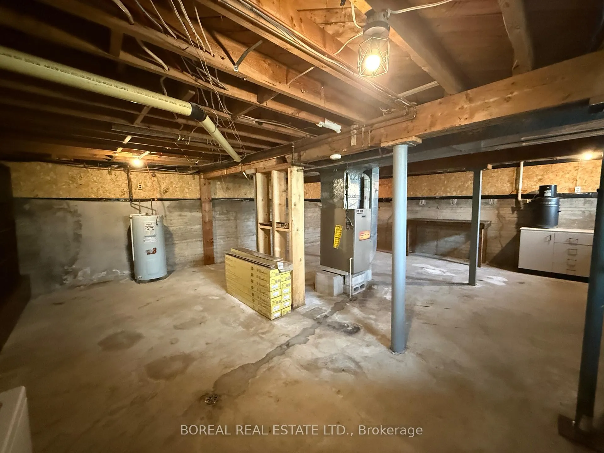 Photo 21 of 340 Second Avenue, Cochrane — HOMEH