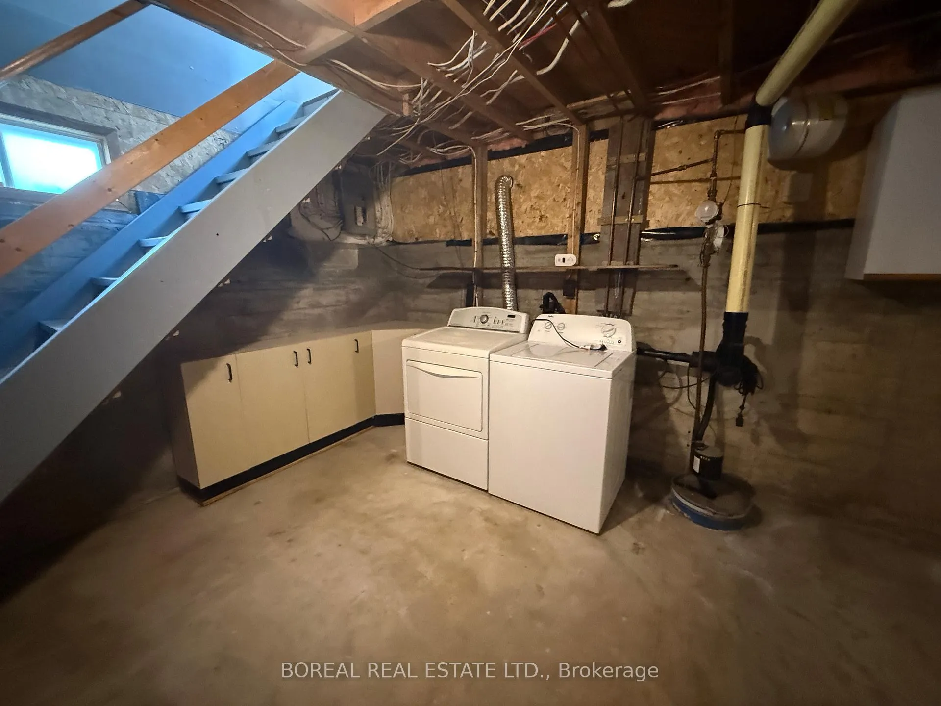 Photo 22 of 340 Second Avenue, Cochrane — HOMEH