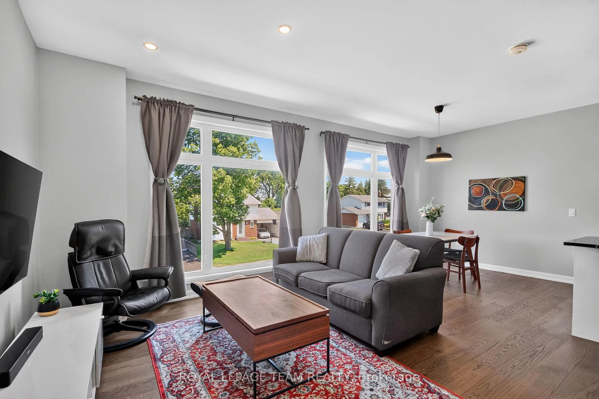 Photo 10 of 2706 Draper Avenue, Ottawa, Redwood Park — HOMEH