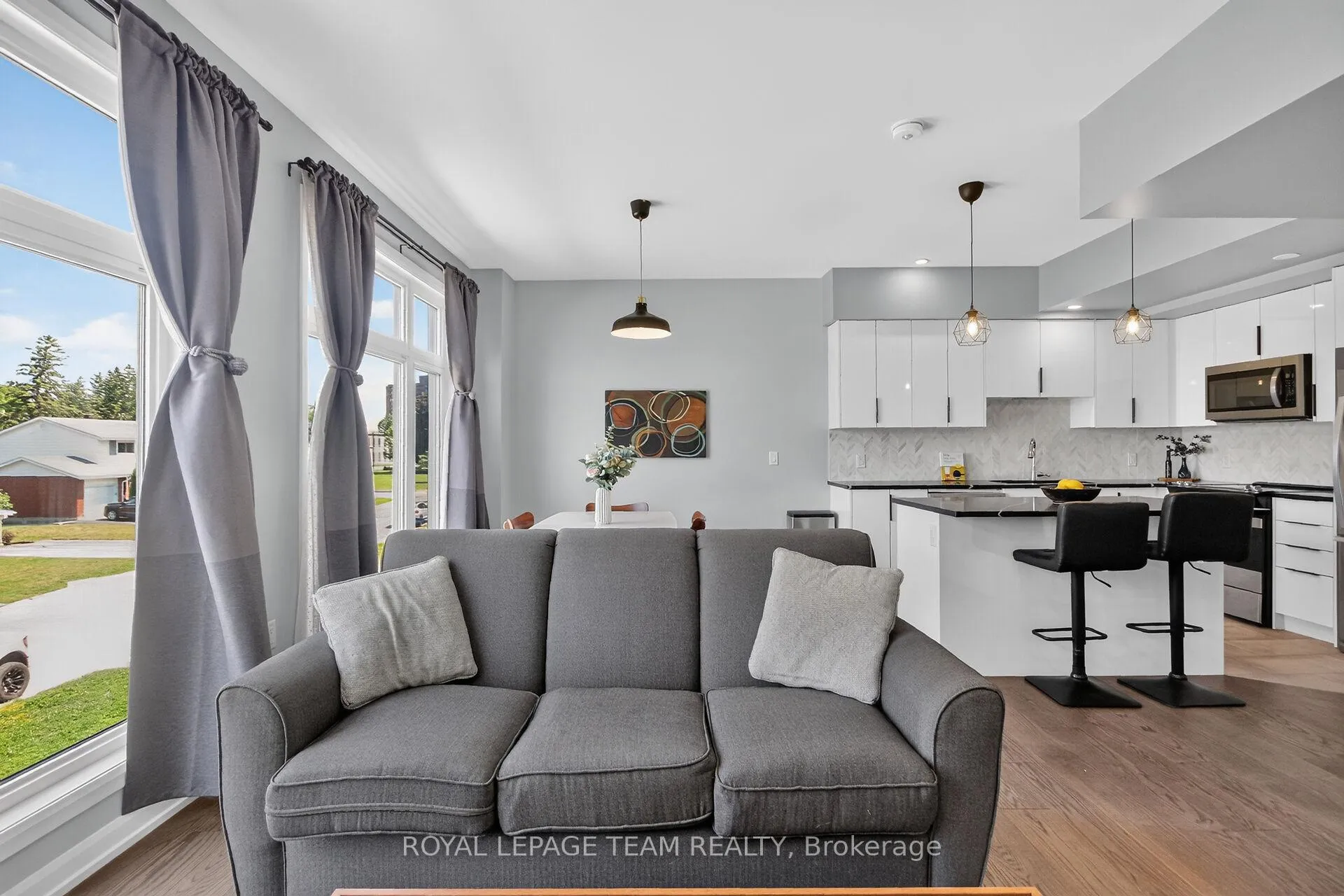 Photo 13 of 2706 Draper Avenue, Ottawa, Redwood Park — HOMEH