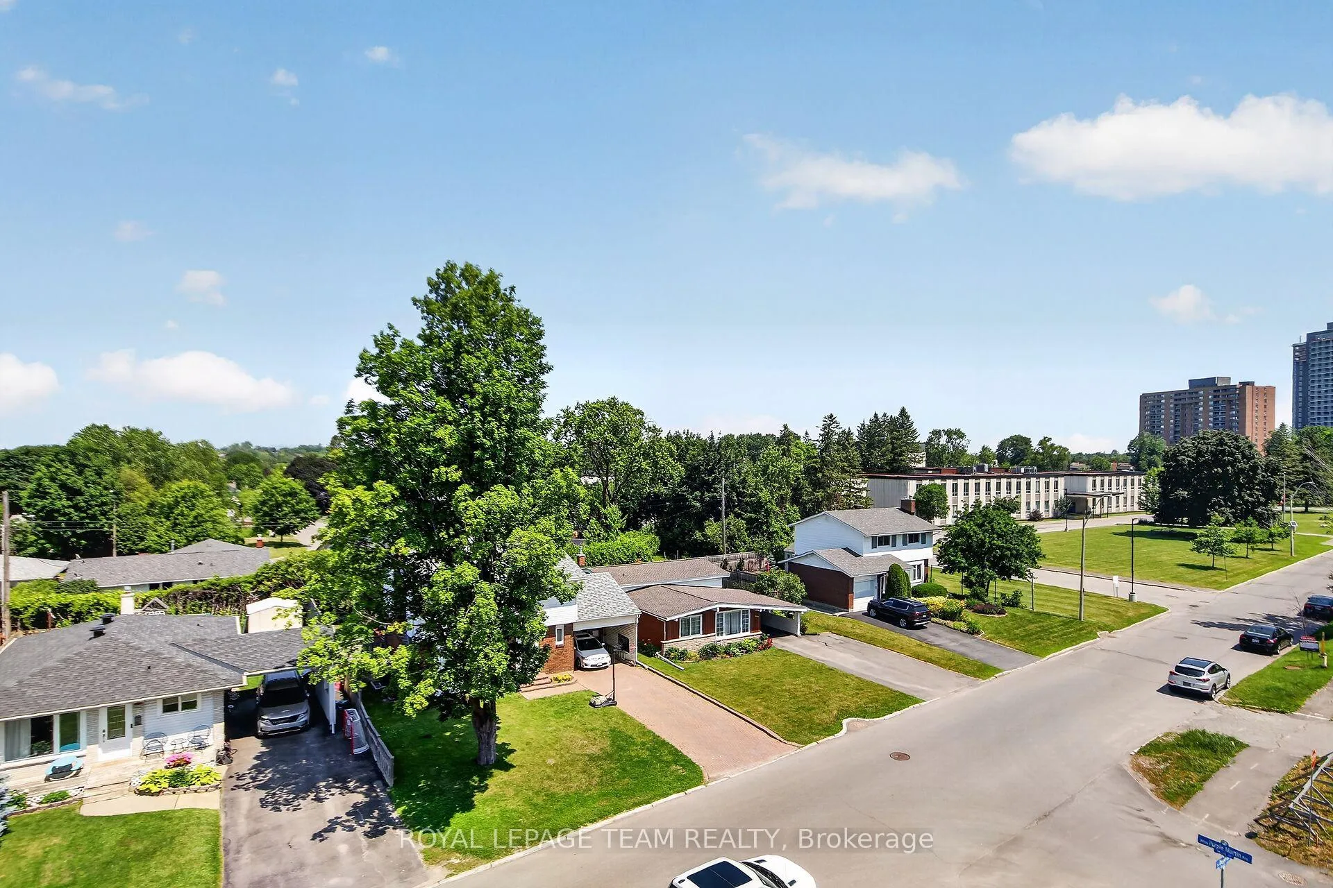 Photo 39 of 2706 Draper Avenue, Ottawa, Redwood Park — HOMEH