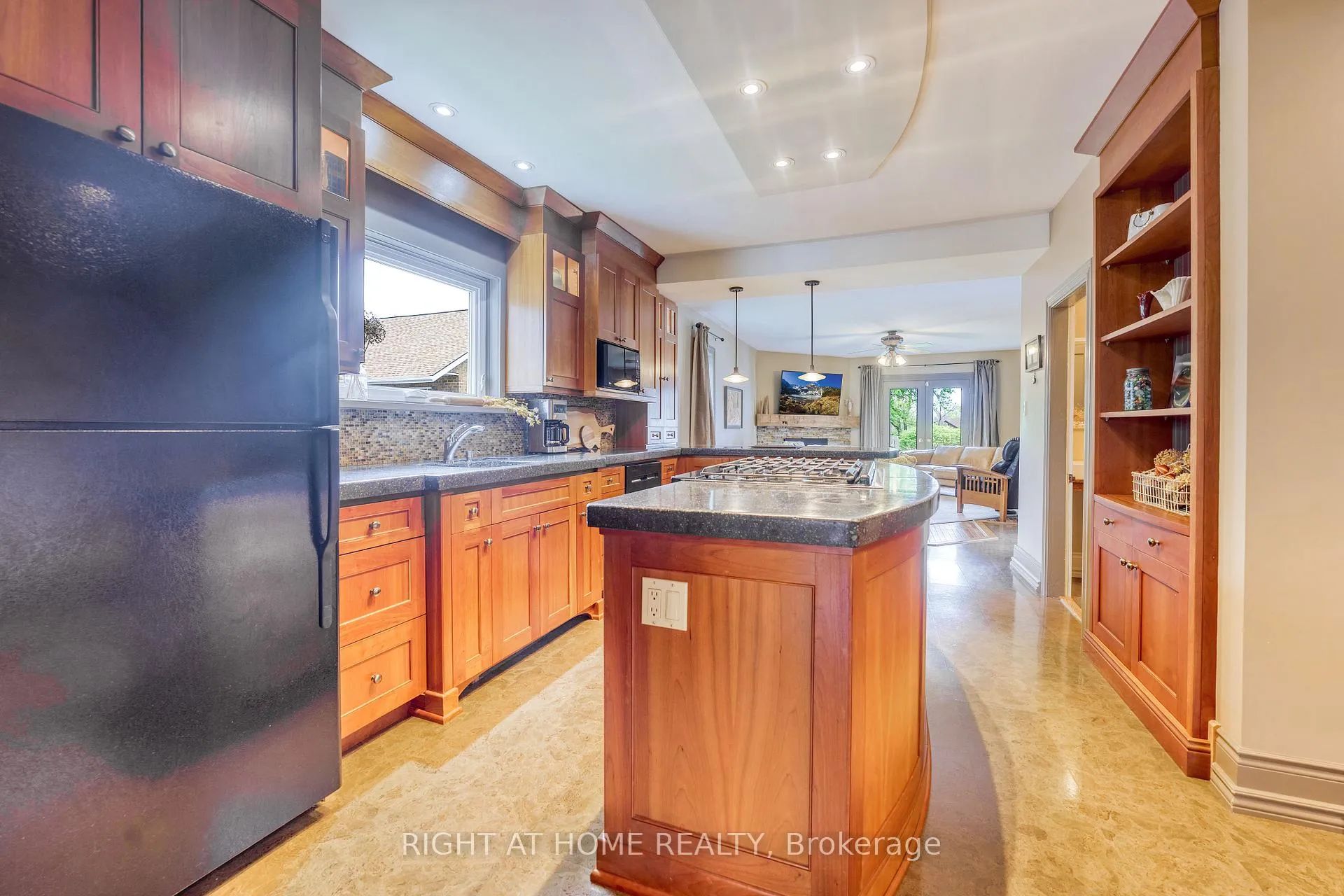 Photo 23 of 4332 Petrolia Line, Enniskillen, Petrolia — HOMEH