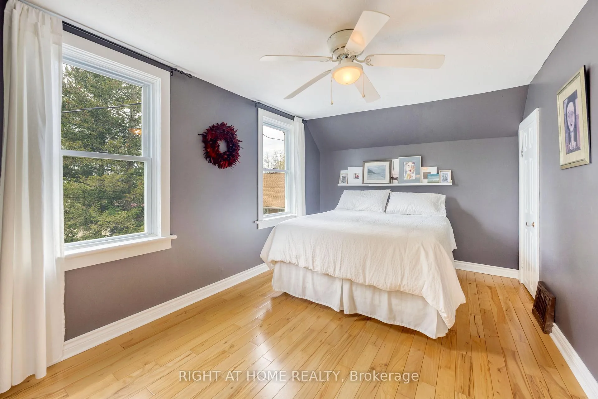 Photo 30 of 4332 Petrolia Line, Enniskillen, Petrolia — HOMEH