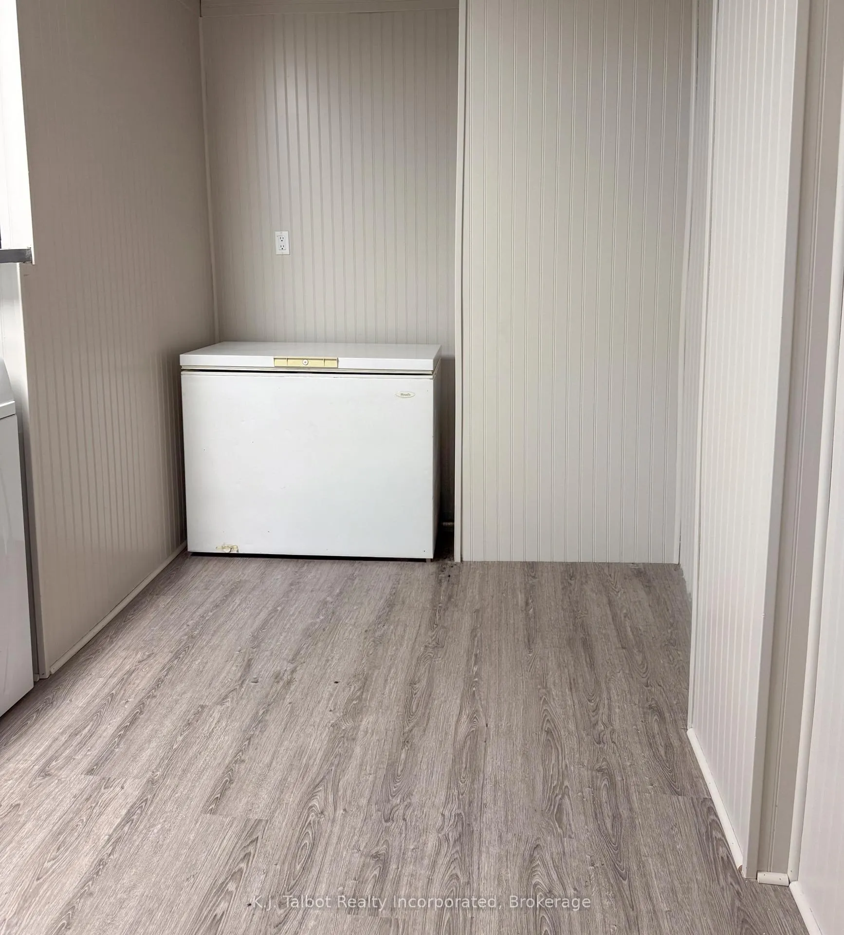 Photo 17 of 600 Fishleigh Street, Huron East, Brussels — HOMEH