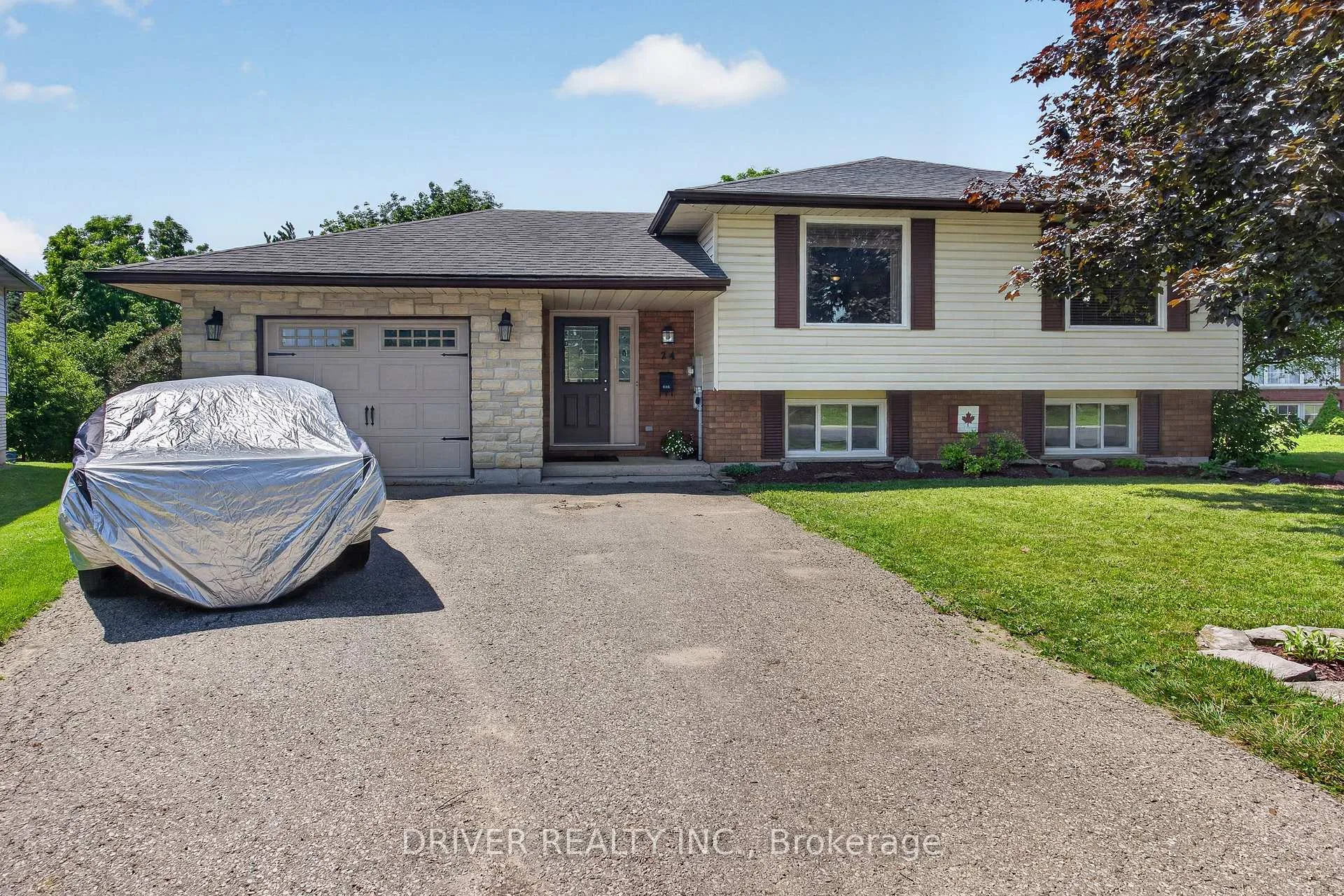 Photo 1 of 24 Hawthorne Crescent, Aylmer — HOMEH
