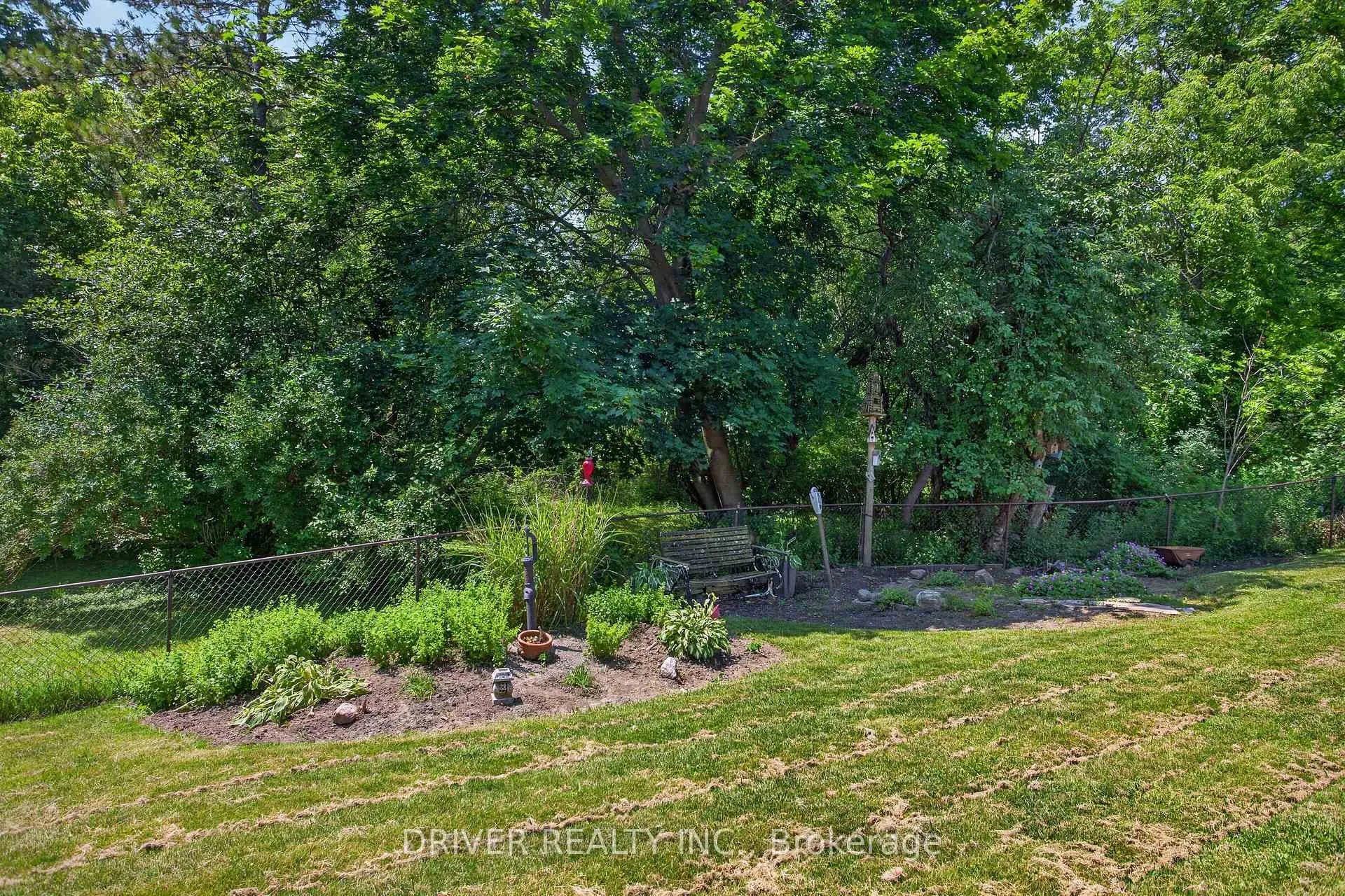 Photo 30 of 24 Hawthorne Crescent, Aylmer — HOMEH